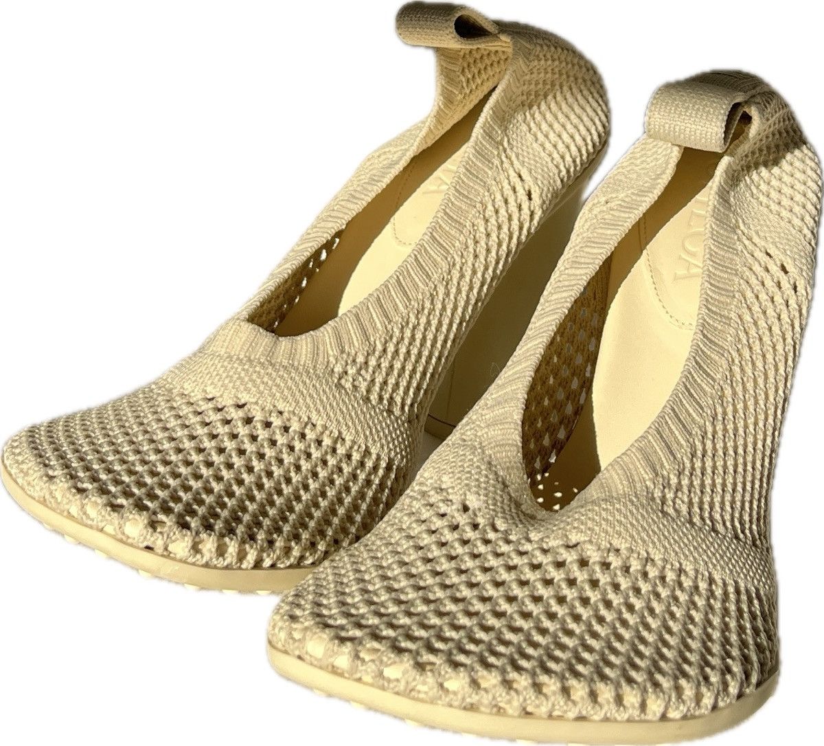Bottega Veneta Bottega Veneta Atomic Pumps Sea Salt sz 40 Size US 11 / IT 41 - 1 Thumbnail