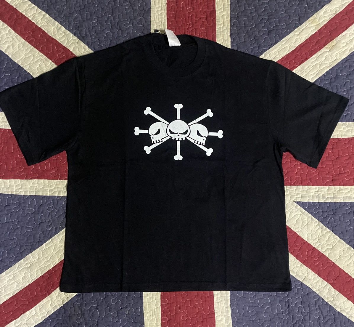 One Piece one piece x anime x blackbeard x kurohige x rock d xebec Size US XL / EU 56 / 4 - 2 Thumbnail