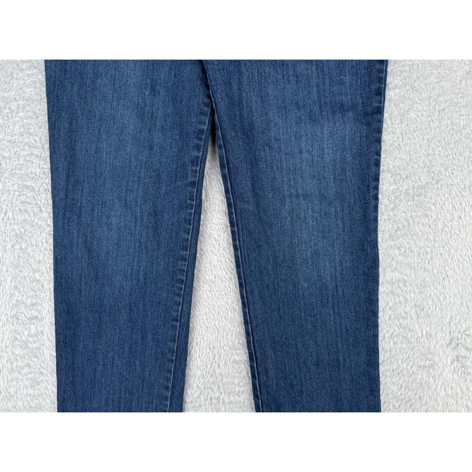 Gloria Vanderbilt Gloria Vanderbilt Jeans Women 8 Blue Denim Straight Mid Rise Cotton Amanda 30x30 Size 30" / US 8 / IT 44 - 3 Thumbnail