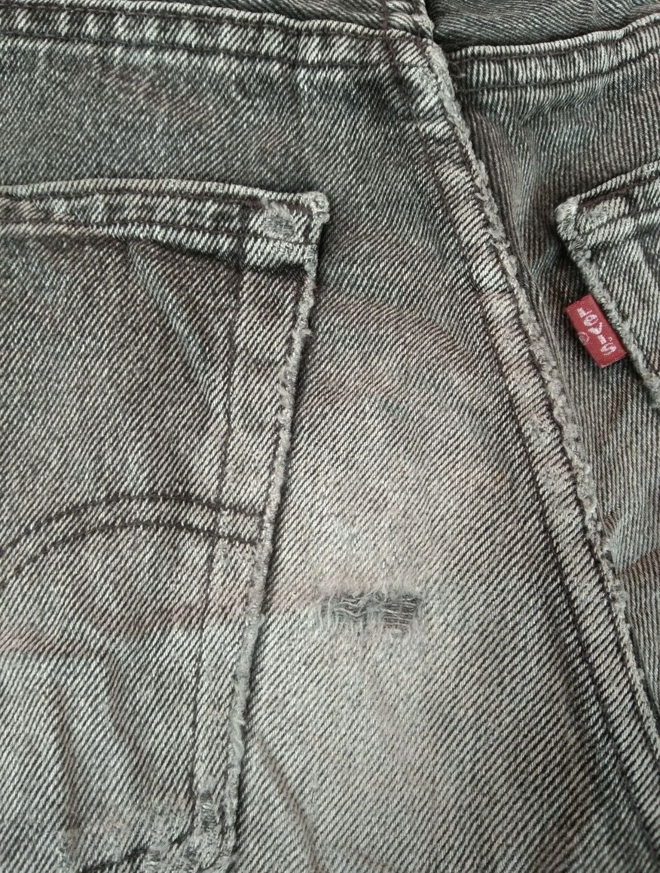 Levi's 90s Vintage Levi's 501 Faded Black Distressed Jeans 30x32 Size US 30 / EU 46 - 5 Thumbnail