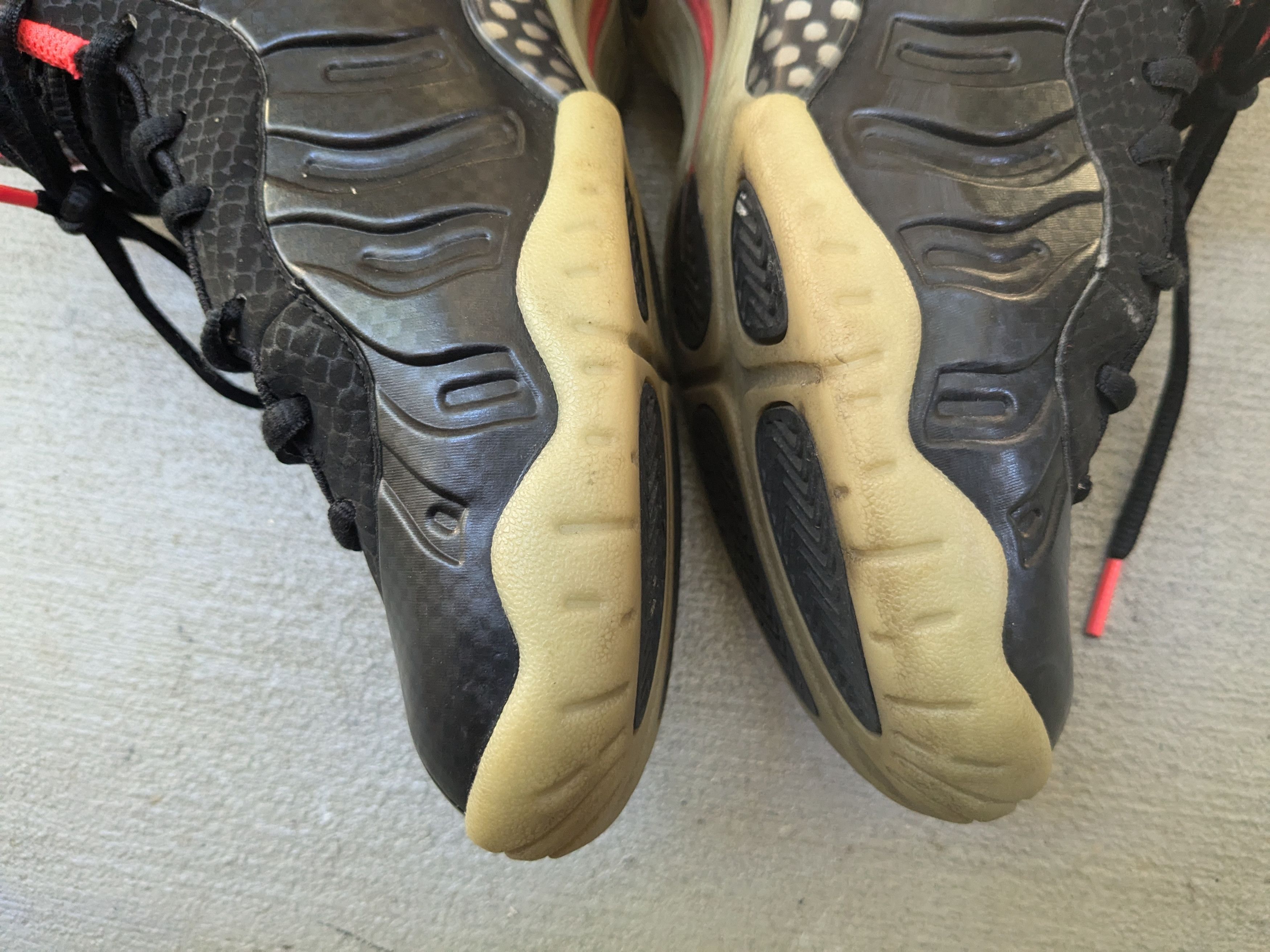 Nike Nike Air Youth Kids Foamposite Pro Yeezy 6.5Y 644792-001 Size US 6.5 / EU 39-40 - 9 Thumbnail