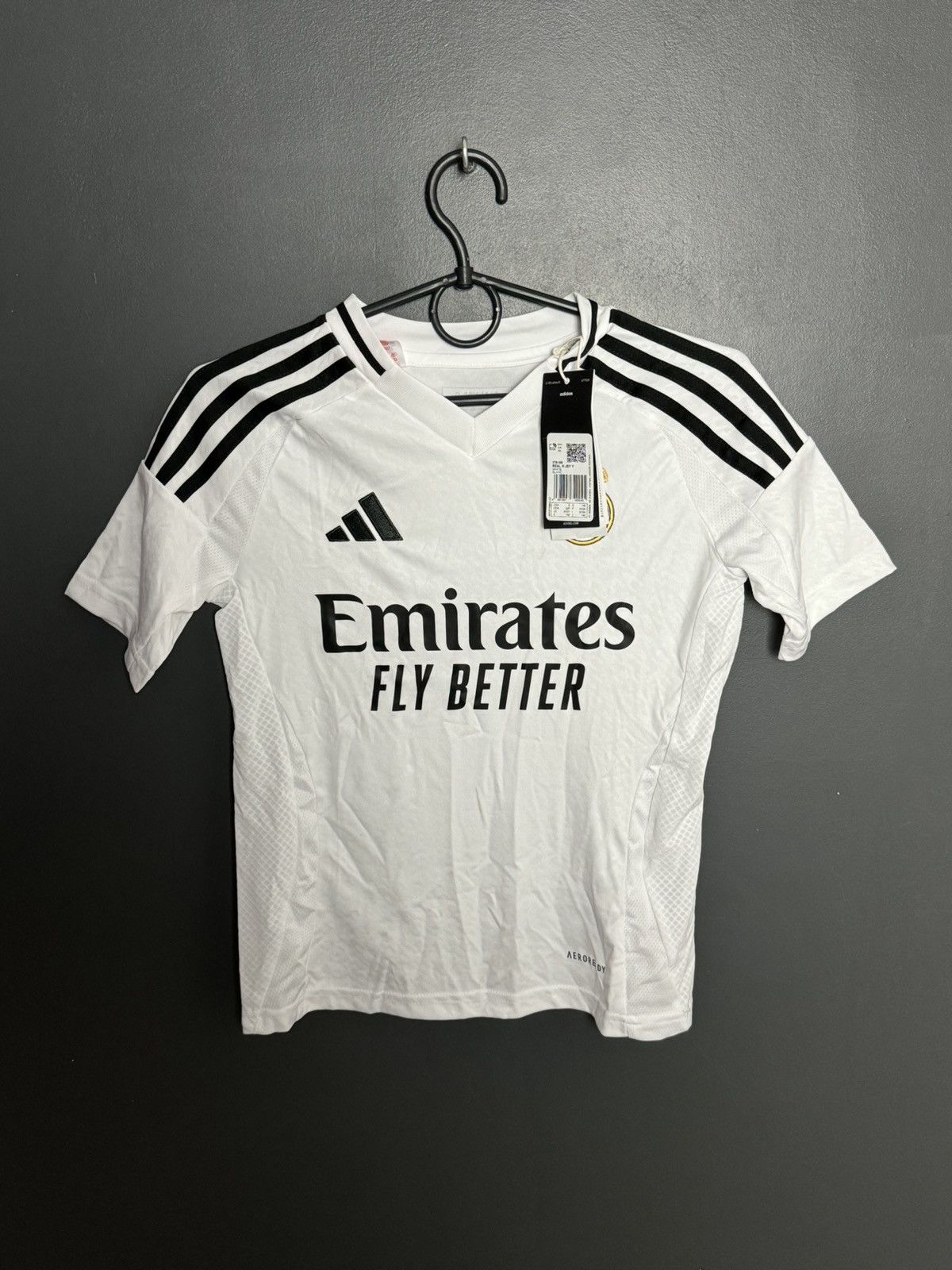 Adidas KIDS New Real Madrid 24/25 Home Vinicius Jr. Football Jersey Size US XS / EU 42 / 0 - 2 Thumbnail