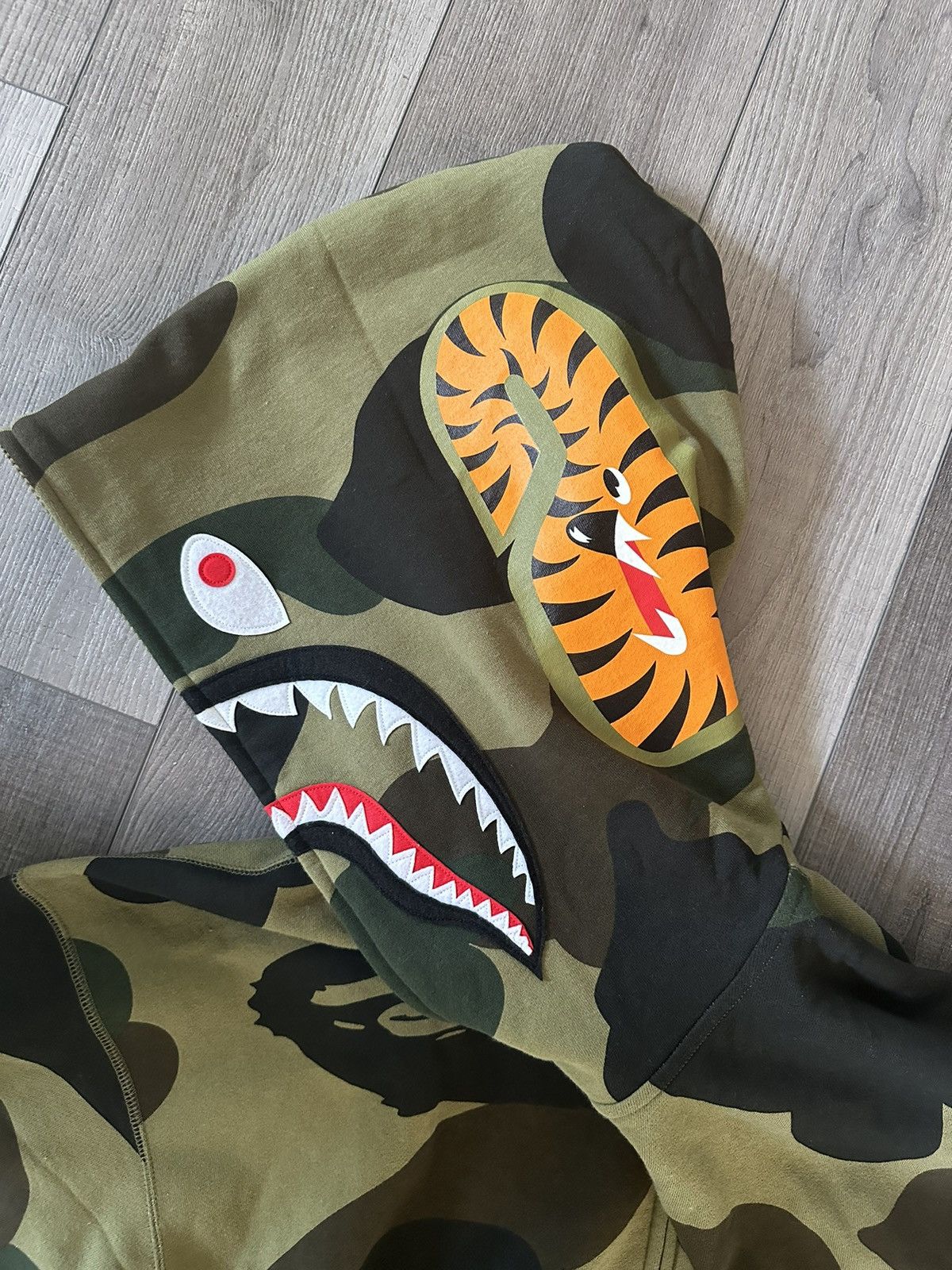 Bape 1st Camo Giant Shark Full Zip hoodie Size US L / EU 52-54 / 3 - 5 Thumbnail