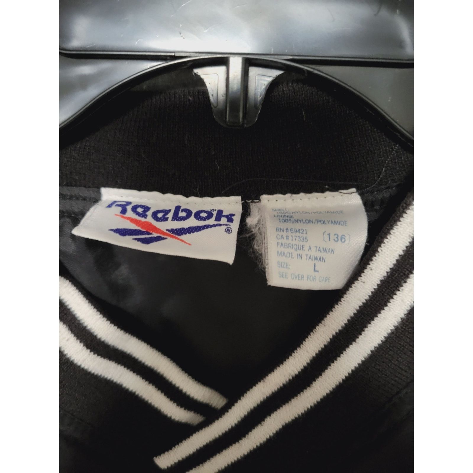 Reebok Vintage 90s Reebok Pullover Windbreaker Jacket LG Size US L / EU 52-54 / 3 - 4 Thumbnail
