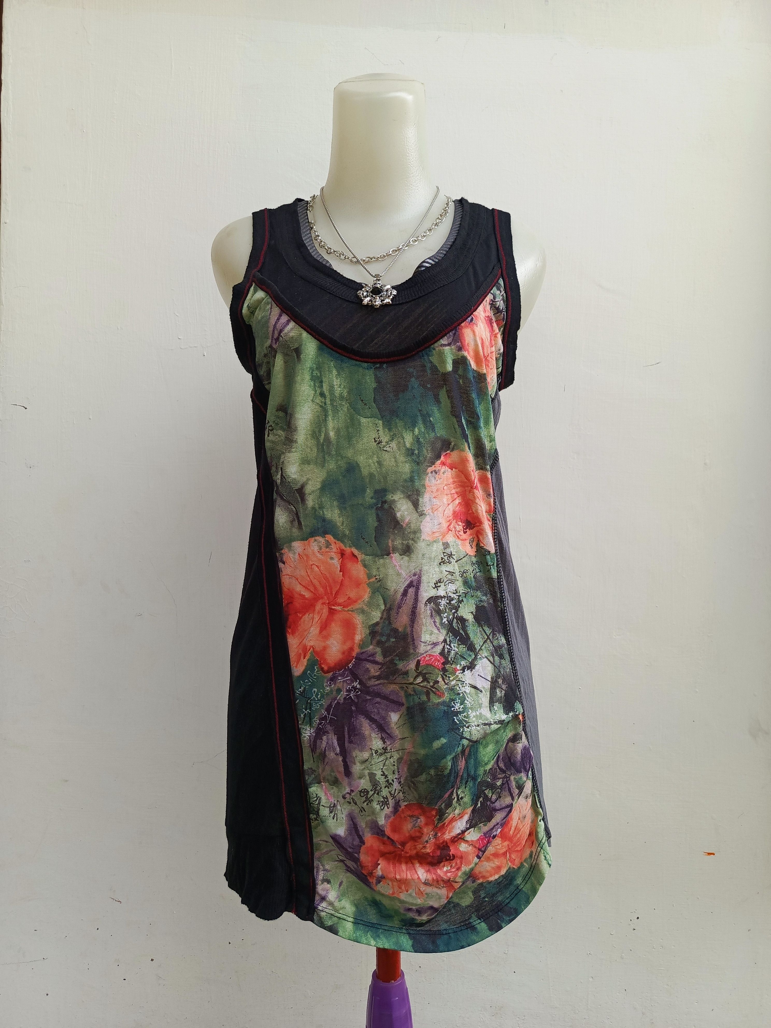 Japanese Brand Tankus Abstract Floral Tank Top Artsy Vibe Size M / US 6-8 / IT 42-44 - 1 Thumbnail