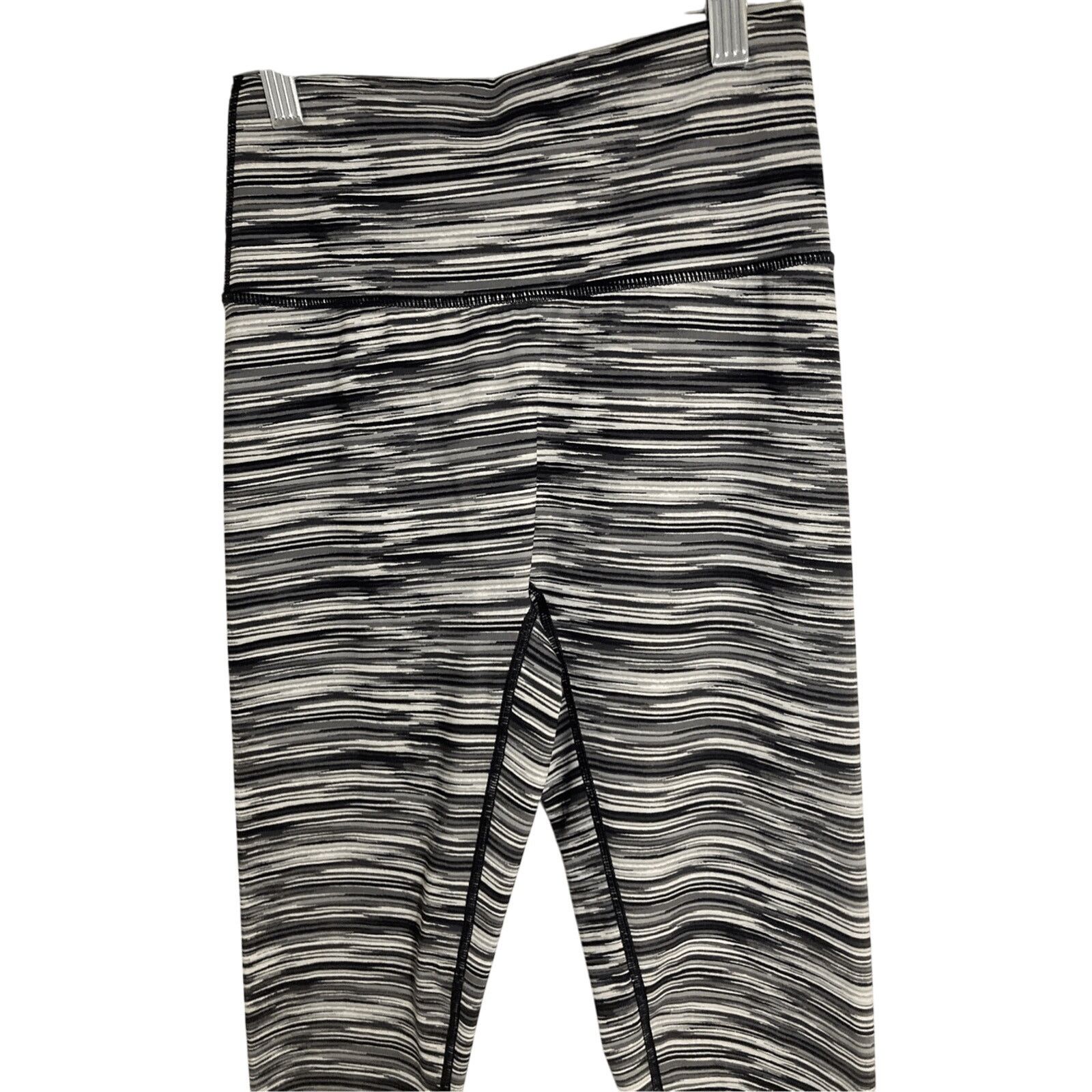 Other NWT Aerie Stripe High Rise Pilates Cyclist Gym Workout Size 28" / US 6 / IT 42 - 4 Thumbnail