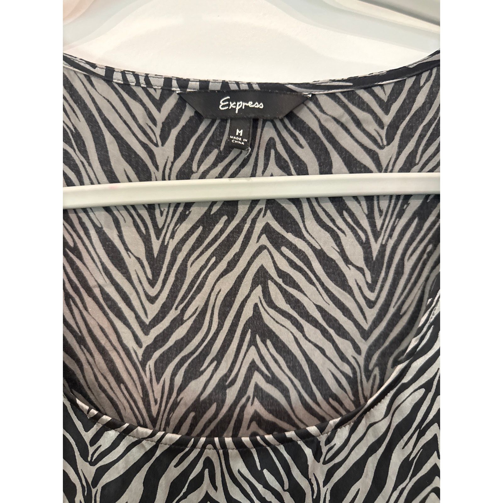 Express Express Y2K Vintage Zebra Print Silk Cap Sleeve Shift Dress Size M / US 6-8 / IT 42-44 - 3 Thumbnail