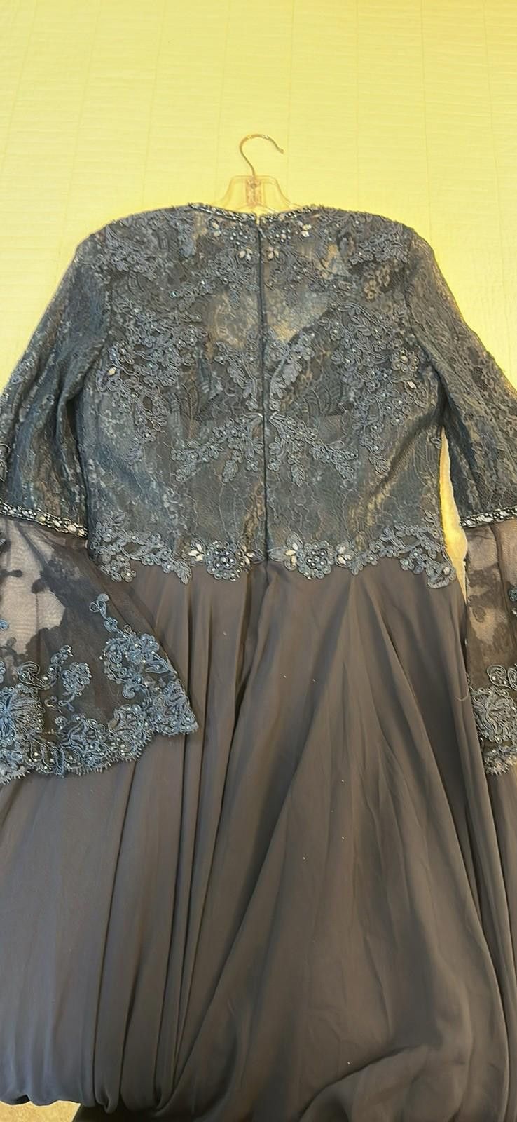 Other Cinderella Divine Beaded Lace Dress Size 10 navy Gown Formal Size L / US 10 / IT 46 - 7 Thumbnail