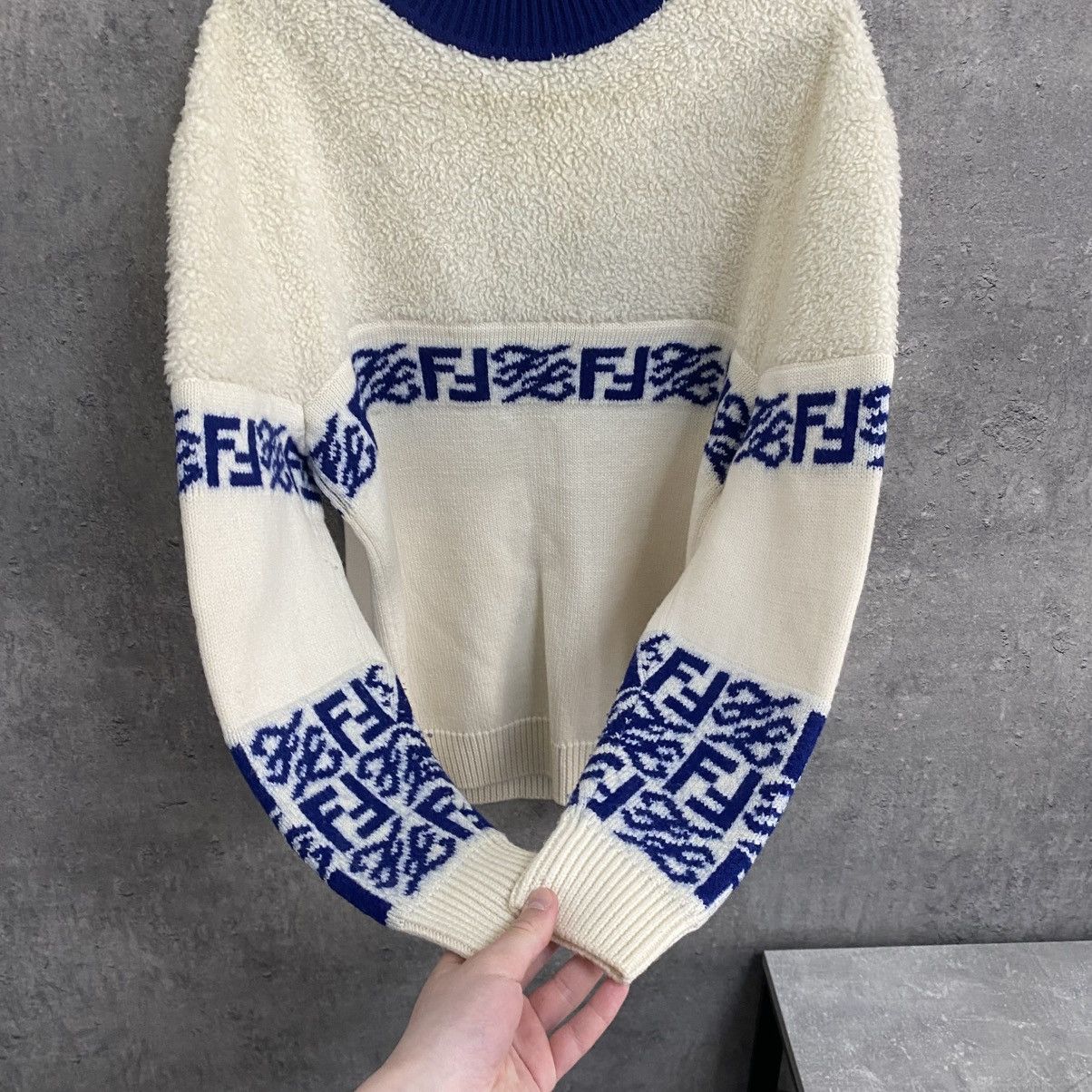 Fendi Fendi Wool Sweatshirt Pullover Crewneck Size US M / EU 48-50 / 2 - 8 Thumbnail