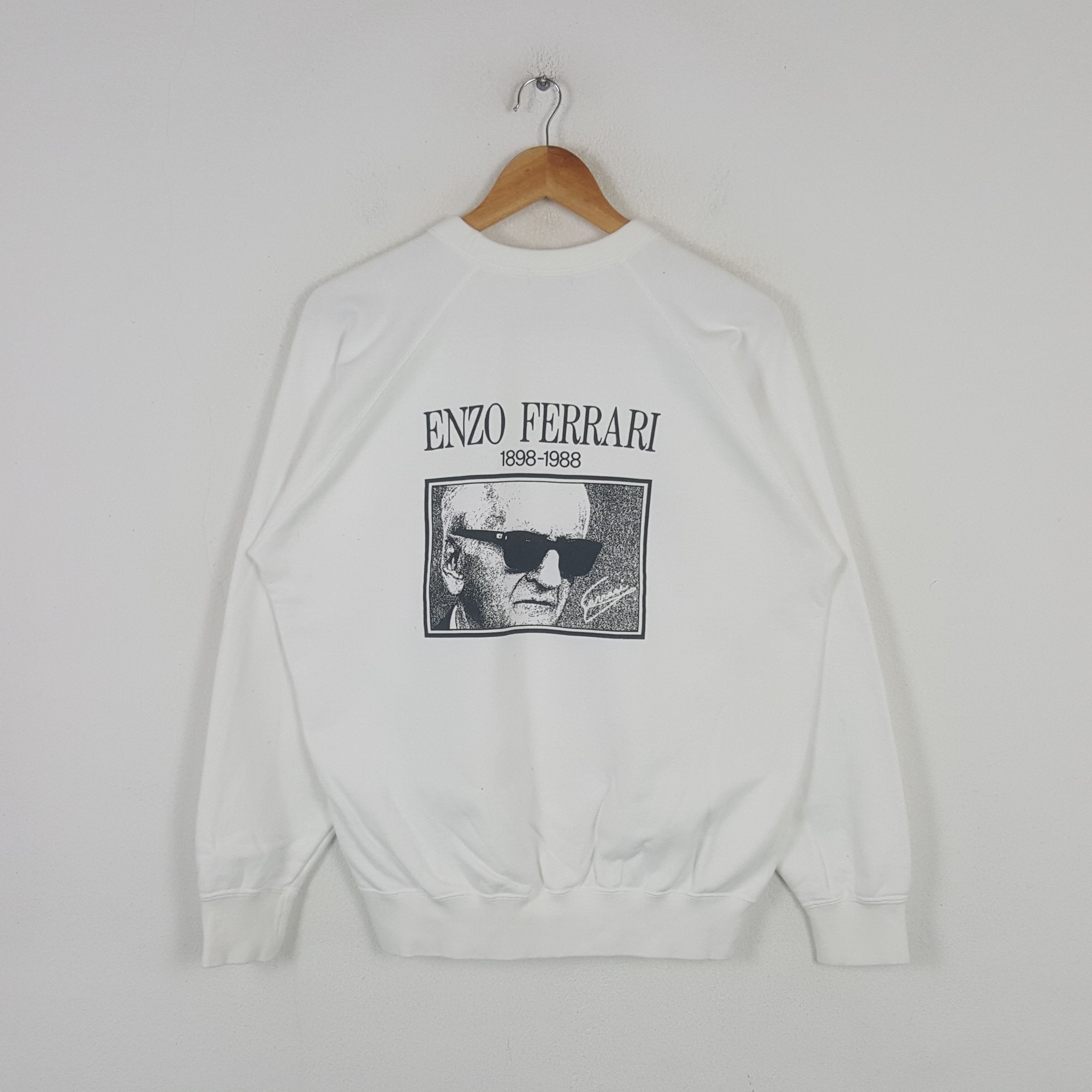 Other Vintage Enzo Ferrari Racing Supercar Sweatshirt C292N26 Size US M / EU 48-50 / 2 - 1 Thumbnail