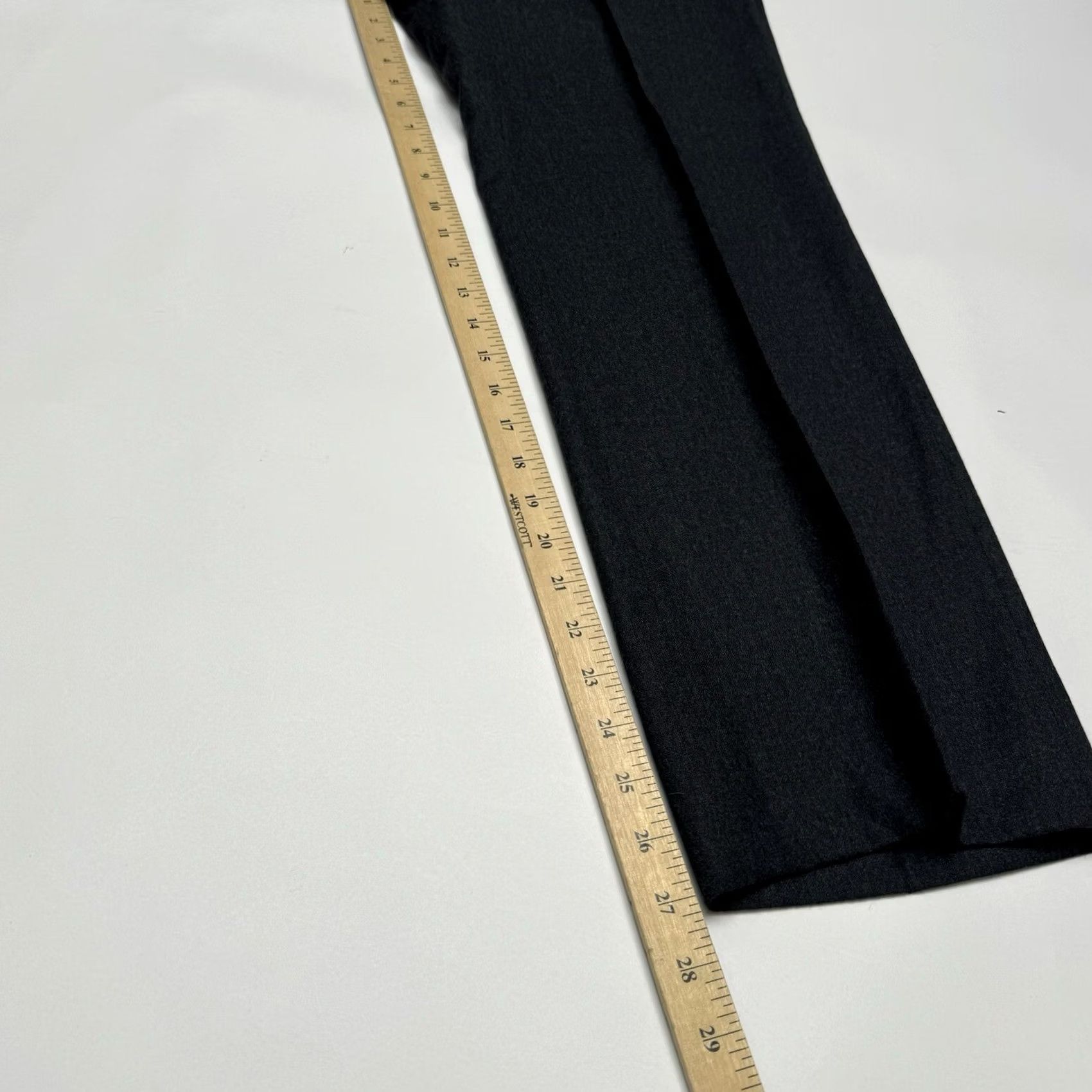 Hart Schaffner Marx VINTAGE Hart Schaffner & Marx 33W Black Pure Virgin Wool Trousers Pants 70s Pleated - Mens Wide 28 Inseam 33 Waist Black 100% Wool Original Size US 33 - 7 Thumbnail