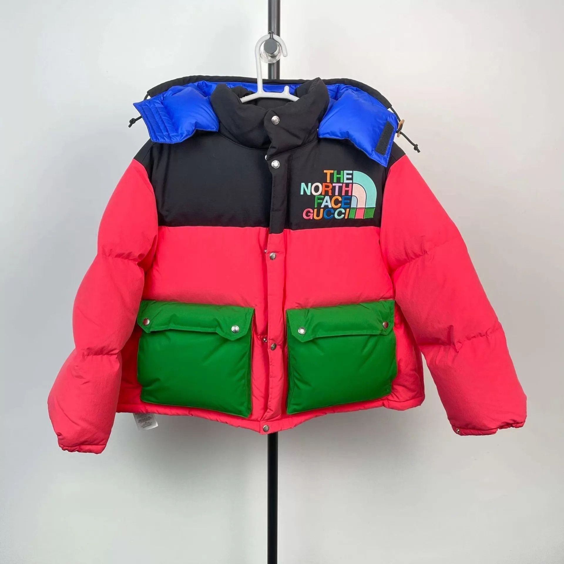 Gucci Gucci x The North Face Pink M Down Jacket Size M / US 6-8 / IT 42-44 - 1 Thumbnail