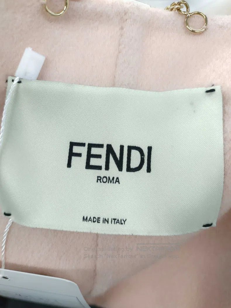 Fendi Fendi Three-dimensional mink flower cloak Size XS / US 0-2 / IT 36-38 - 3 Thumbnail