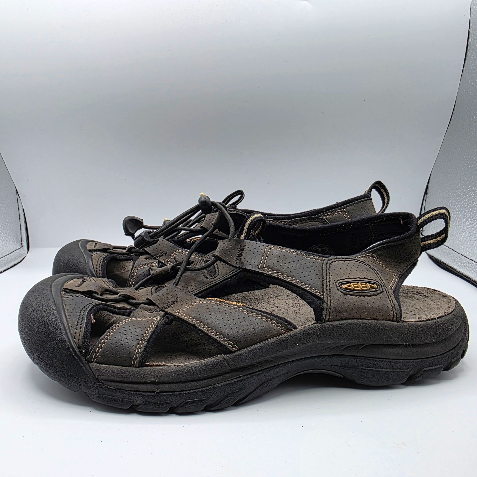 KEEN Keen H2 Mens Size 8 Gray Closed Toe Sandals Waterproof Casua Size US 8 / EU 41 - 13 Thumbnail
