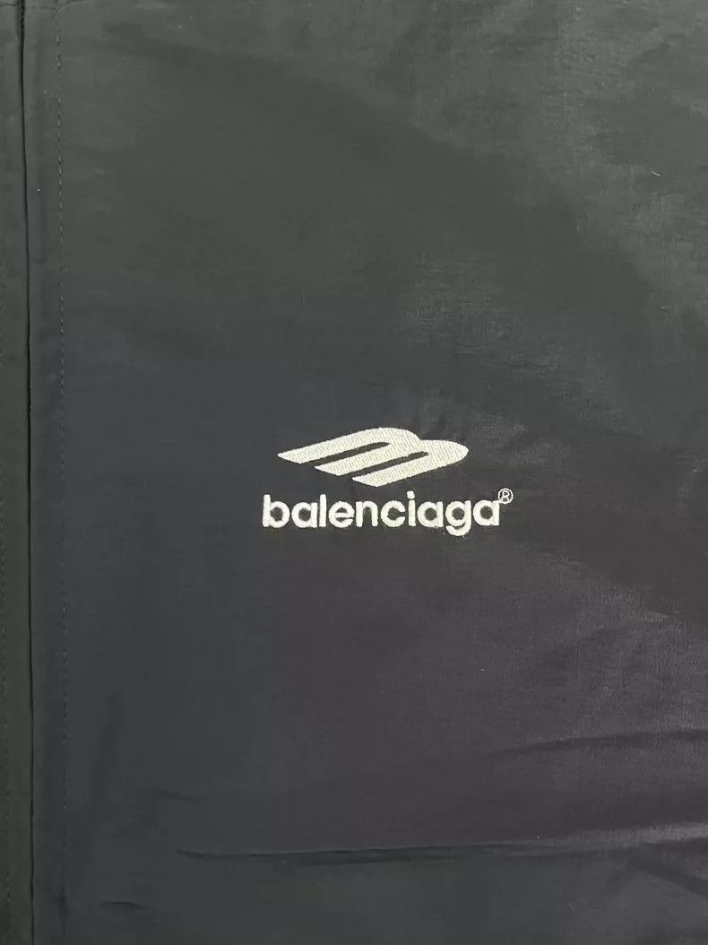 Balenciaga Balenciaga Solid Logo print zip-up sport long-sleeve jacke Size US M / EU 48-50 / 2 - 3 Thumbnail