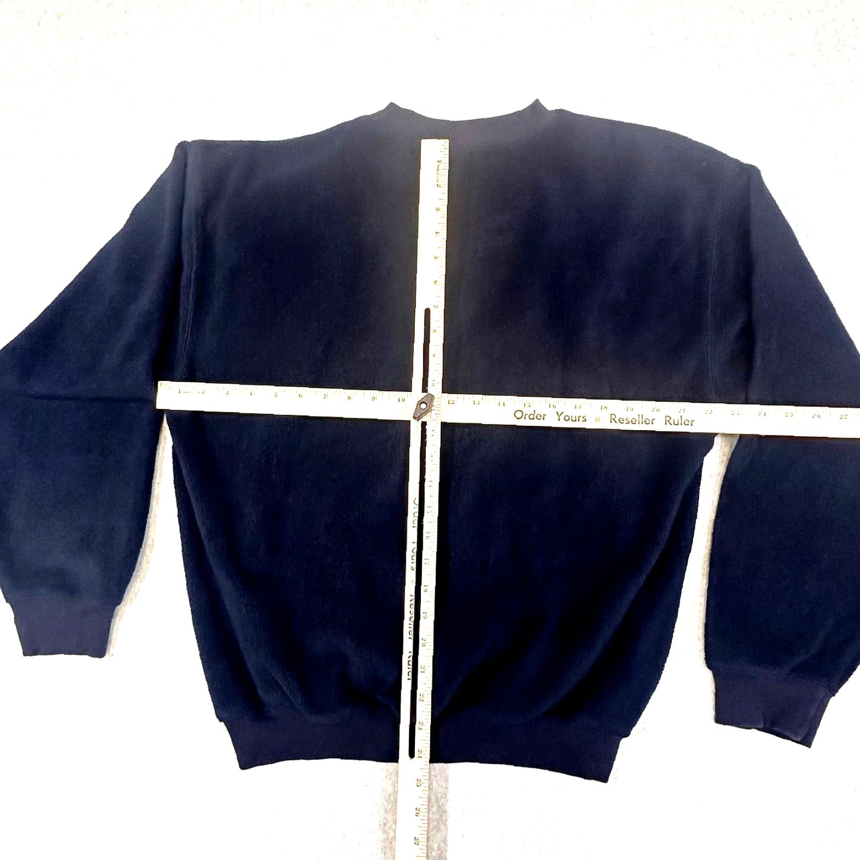 Disney Disney Store Mickey and Friends Mens Medium Navy Blue Embroidered Fleece Soft Crewneck Pullover Sweatshirt Size US M / EU 48-50 / 2 - 7 Thumbnail