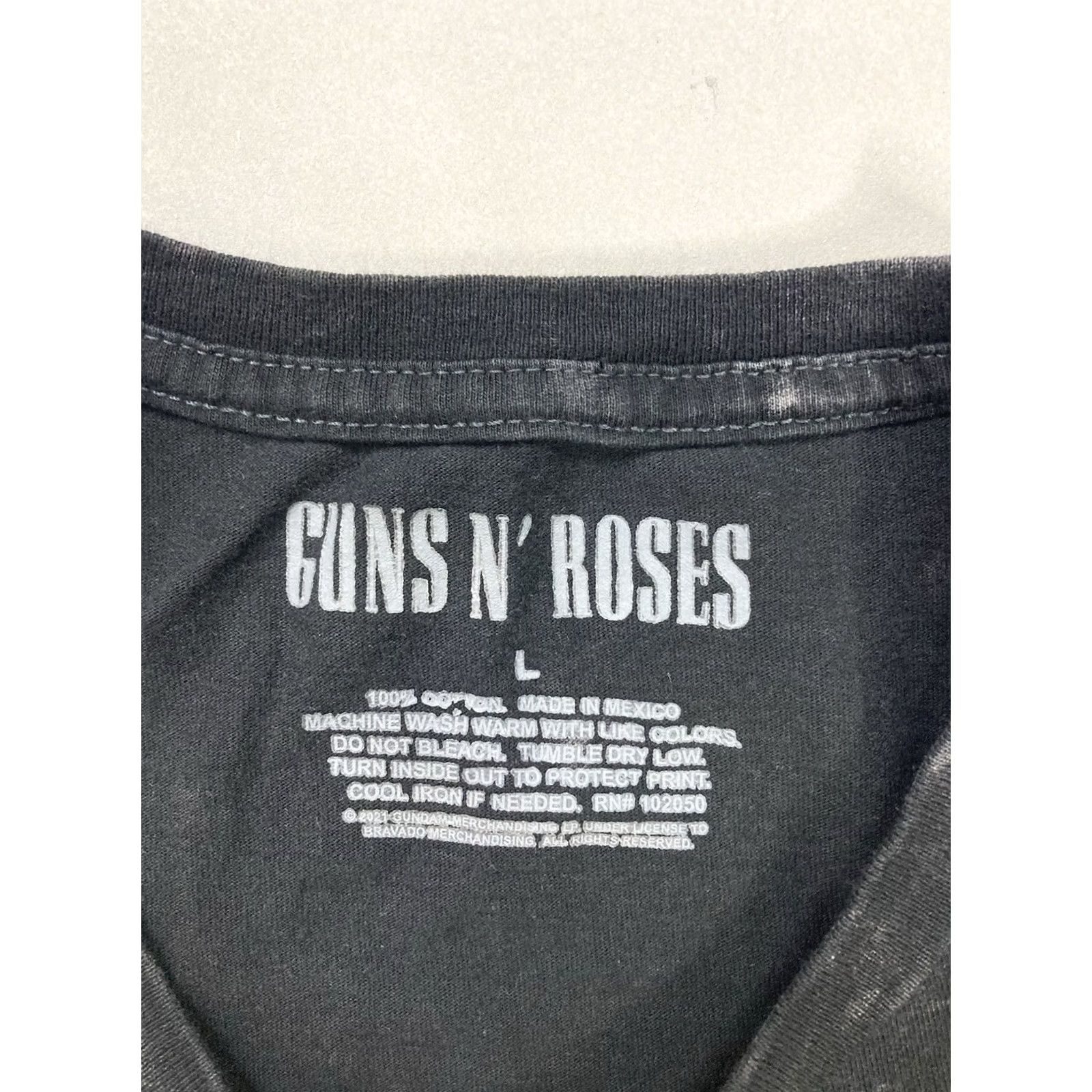 Vintage Guns N' Roses T-Shirt Women Large Black Music Shirt Short Sleeve Crew Neck Pullover Casual All Seasons Vintage Retro 90s Style Mens Womens Girls Size L / US 10 / IT 46 - 4 Thumbnail