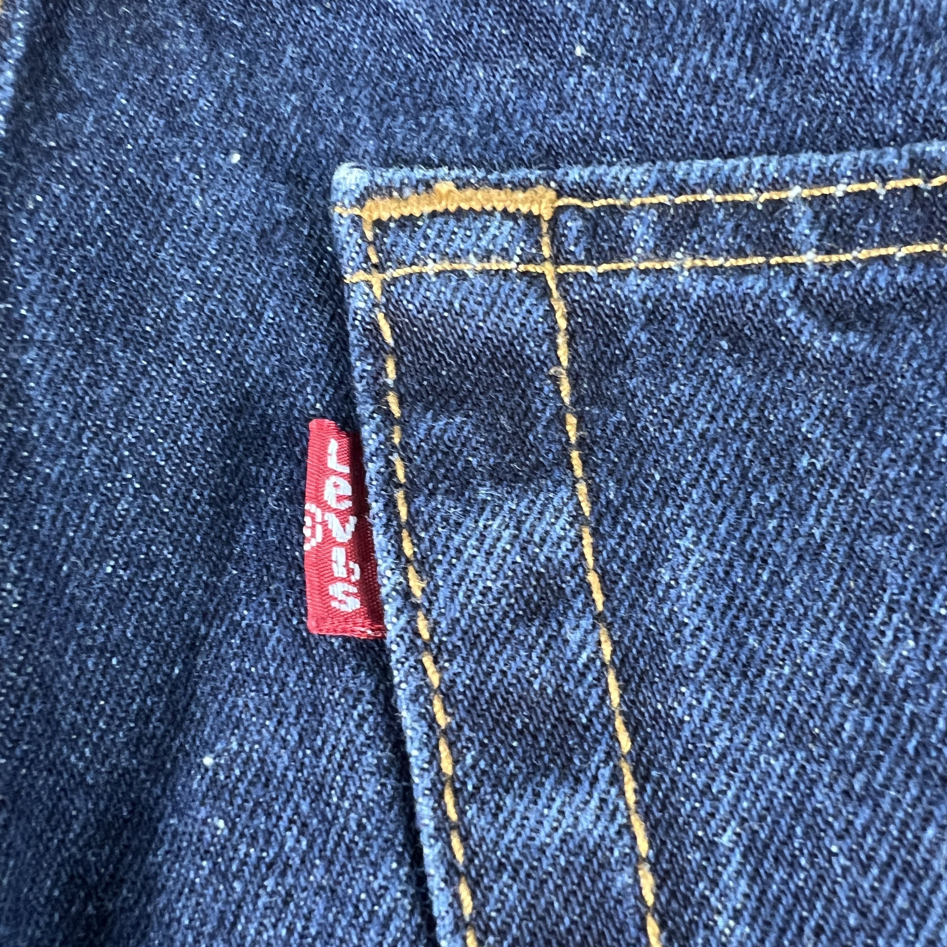 Levi's Levi's Jeans 550 Relaxed Fit Dark Blue Cotton Denim Size US 36 / EU 52 - 12 Thumbnail