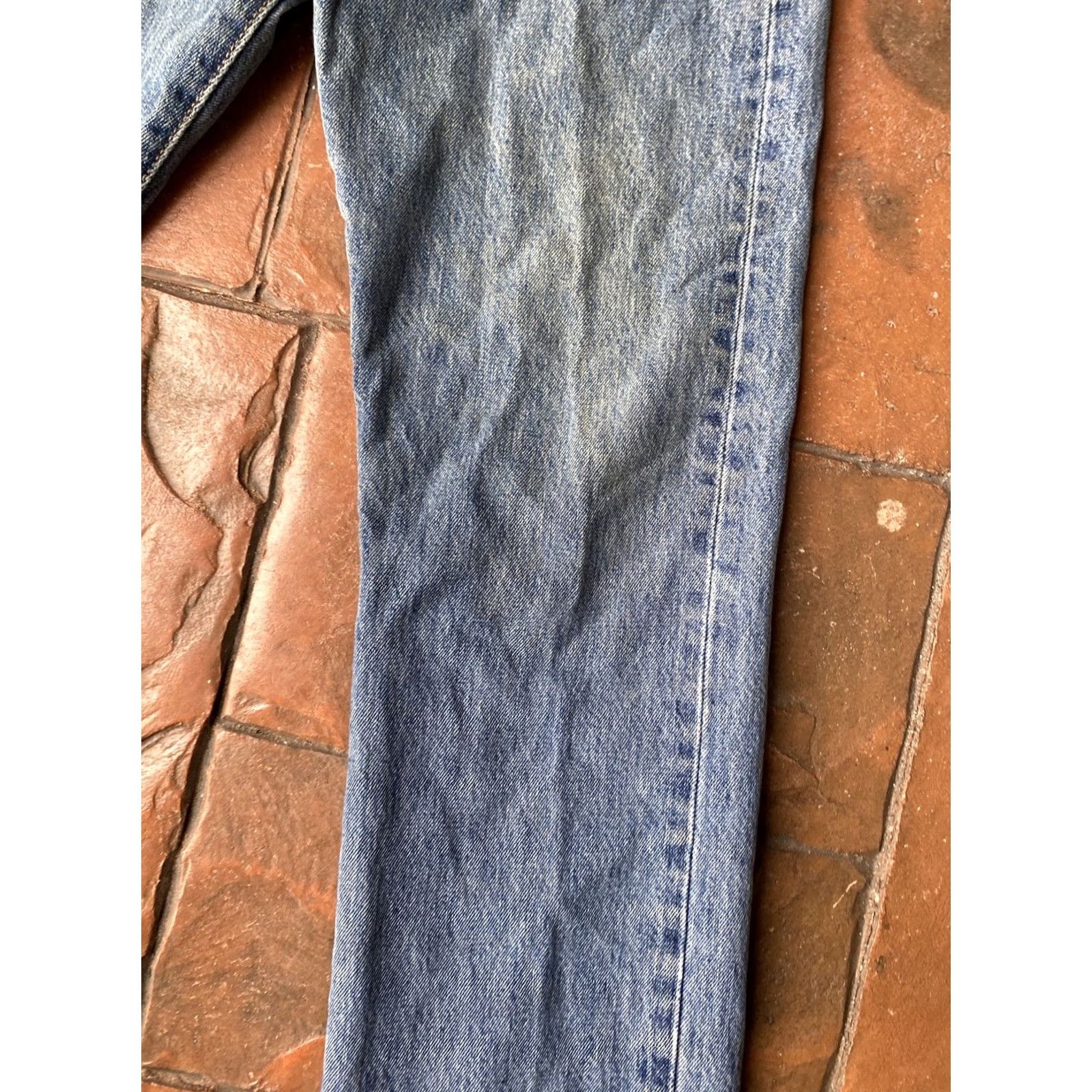 Levi's Levi's 501 Jeans Straight Leg Regular 33x30 Blue Denim Button Fly Mens Regular Fit Vintage: No Size US 33 - 6 Thumbnail