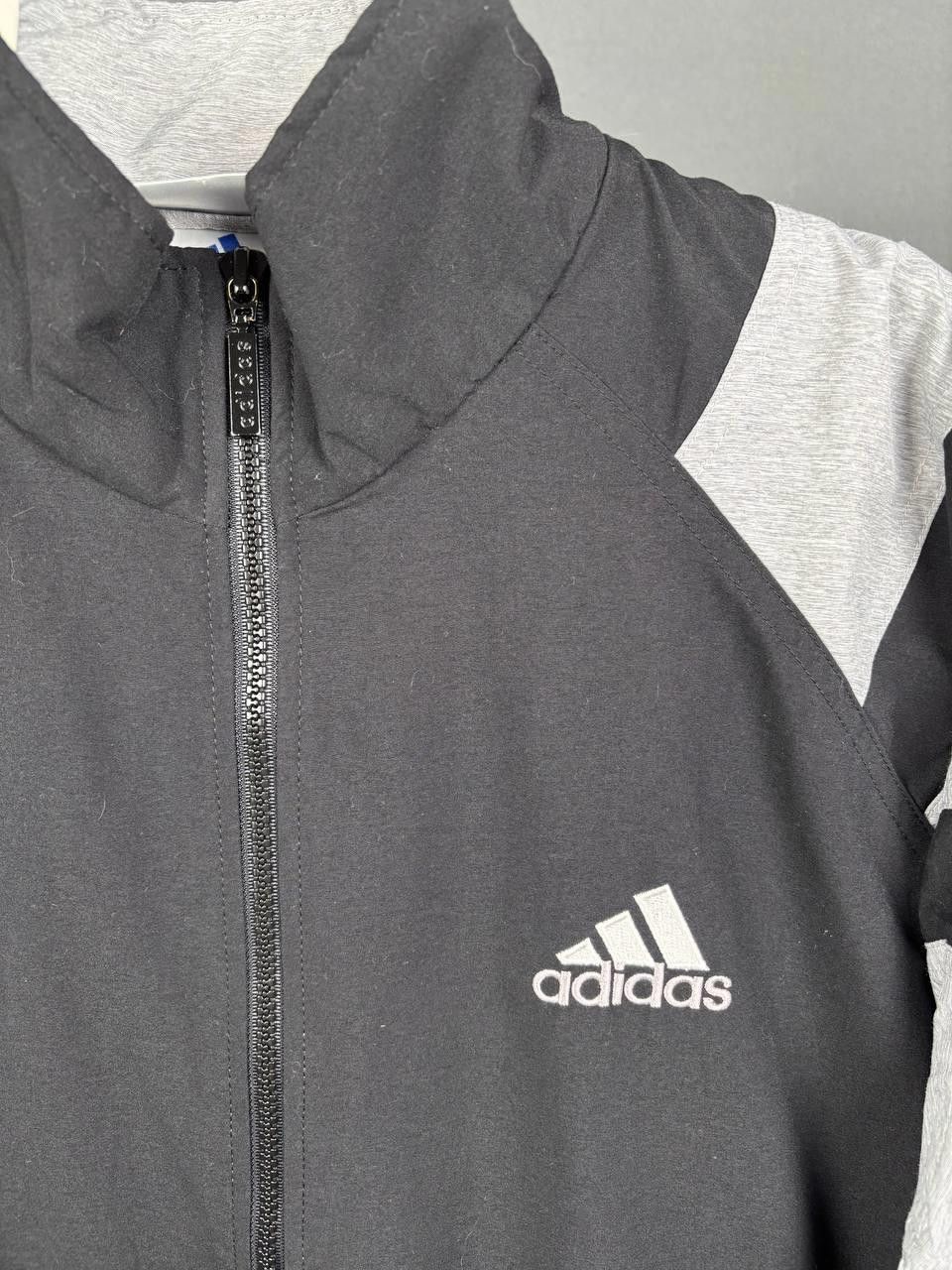 Adidas Adidas Windbreaker Jacket Size M Black Grey Full Zip Vintage Size US M / EU 48-50 / 2 - 3 Thumbnail