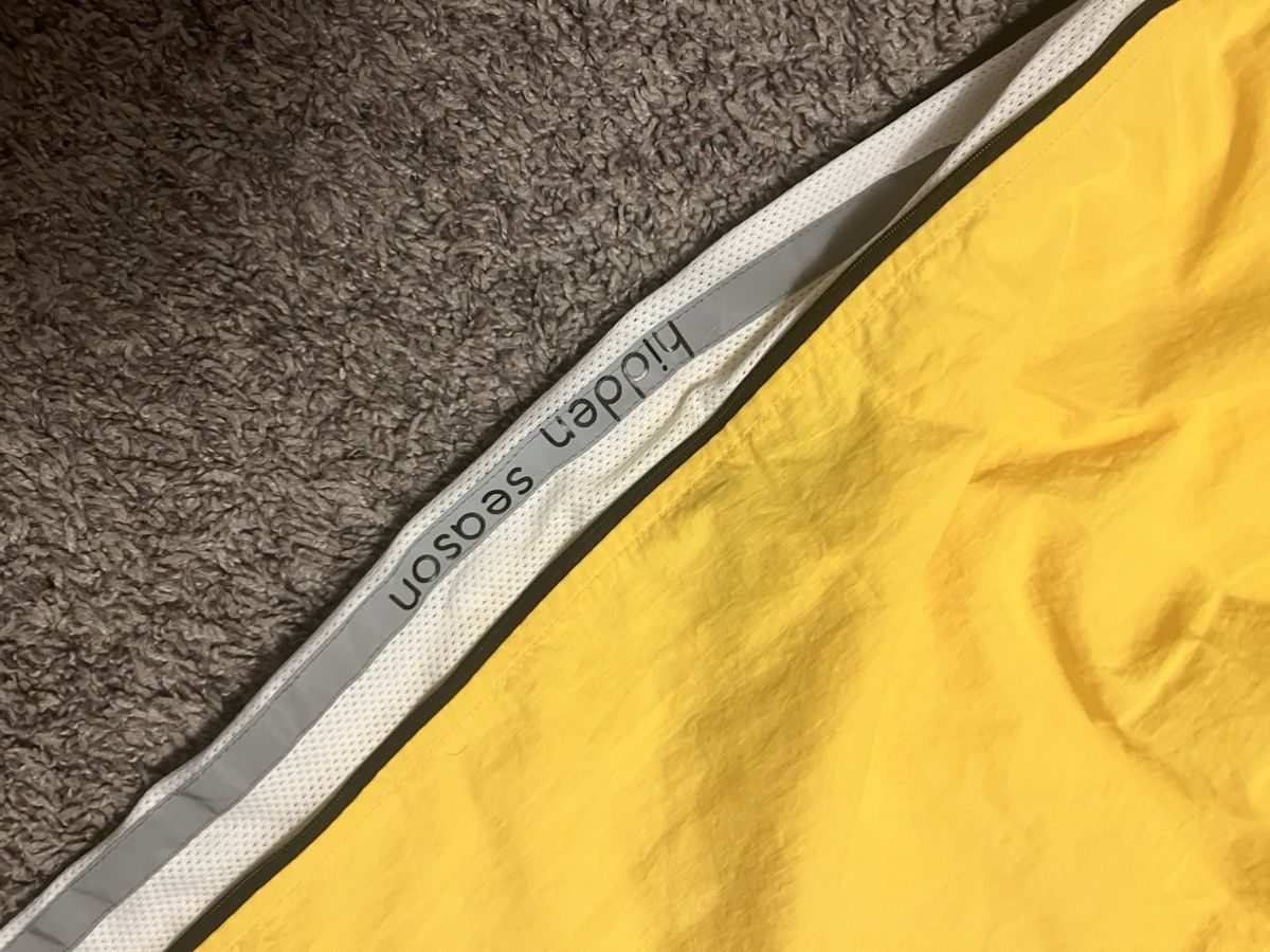 HMDD × The GV Gallery Hidden Season Baggy Yellow Nylon Pants Size US 31 - 4 Thumbnail