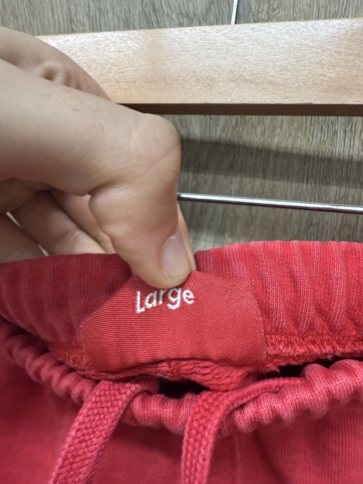 Supreme Supreme Red Sweatpants Size US 34 / EU 50 - 6 Thumbnail