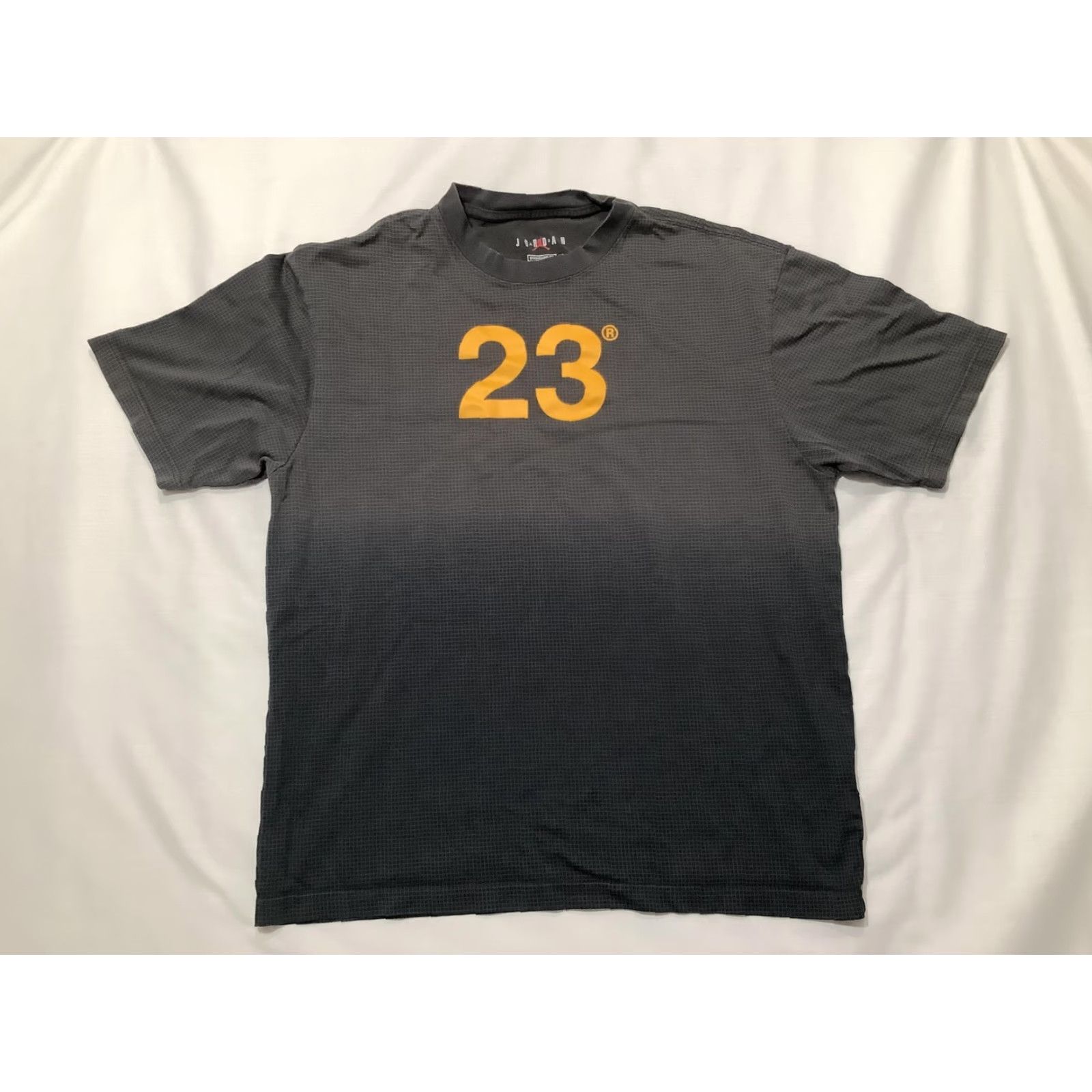 Jordan Brand Jordan Shirt Mens M Gray 23 Jumpman Engineered For Flight Graphic Tee Size US M / EU 48-50 / 2 - 2 Thumbnail