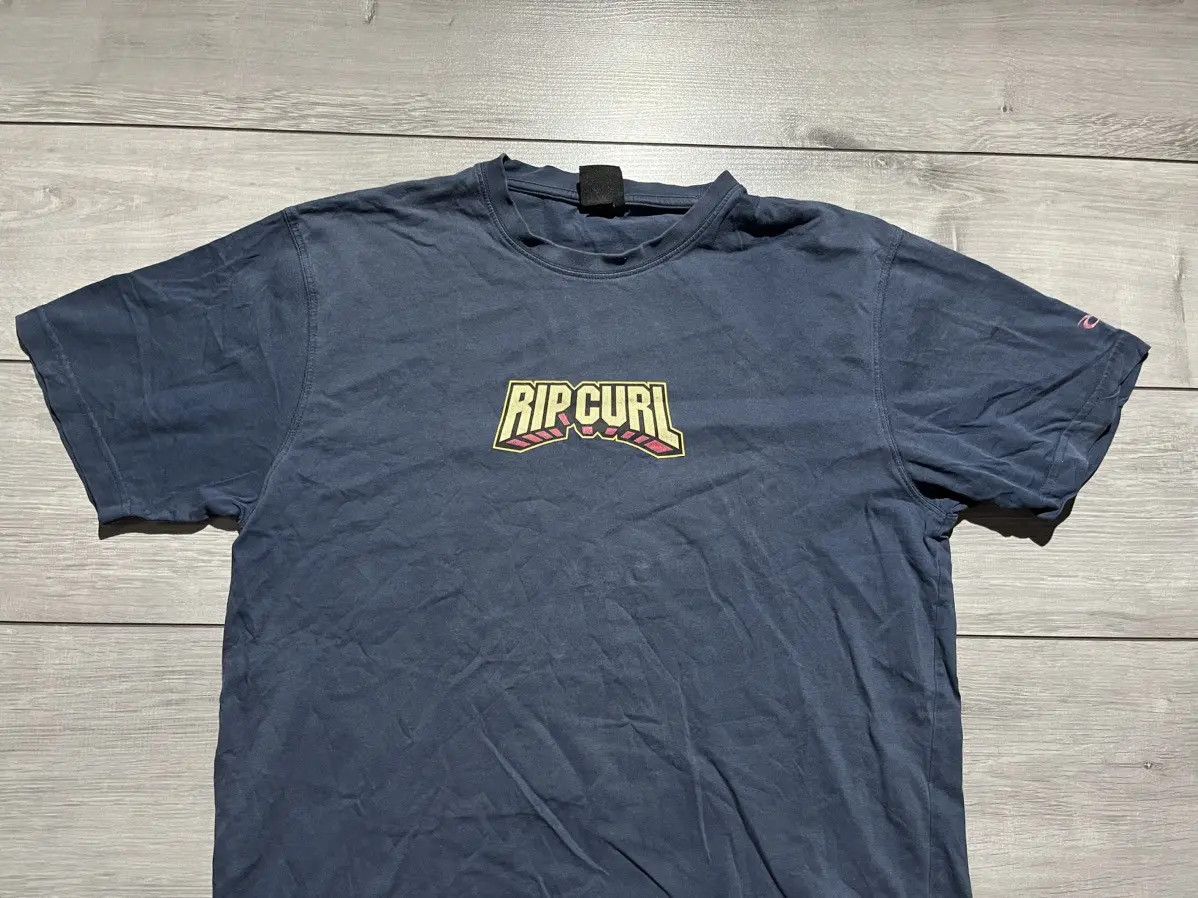 Rip Curl Rip curl Tshirt center logo surf size Large Size US L / EU 52-54 / 3 - 3 Thumbnail