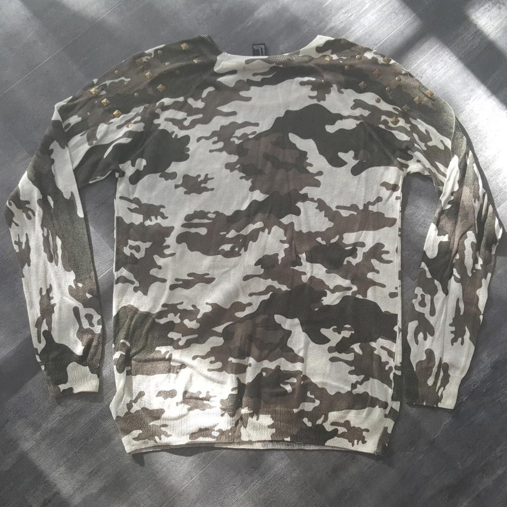 Forever 21 Camouflage Stud Detailed F21 Long Sleeve Size M / US 6-8 / IT 42-44 - 2 Thumbnail