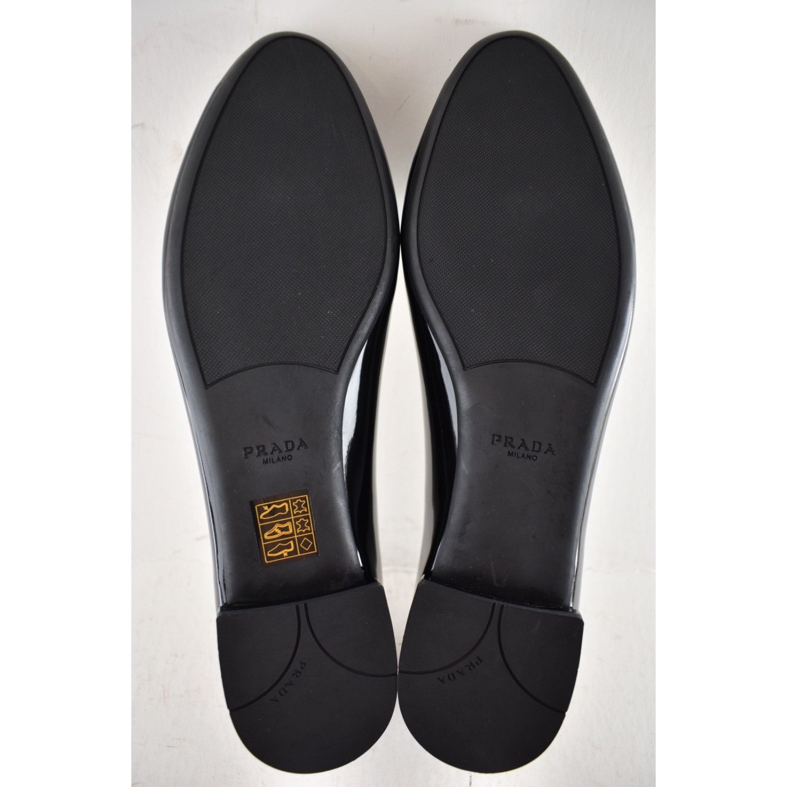 Prada Prada Black Patent Silver Logo Ballerina Ballet Flat 39.5 Size US 9.5 / IT 39.5 - 18 Thumbnail