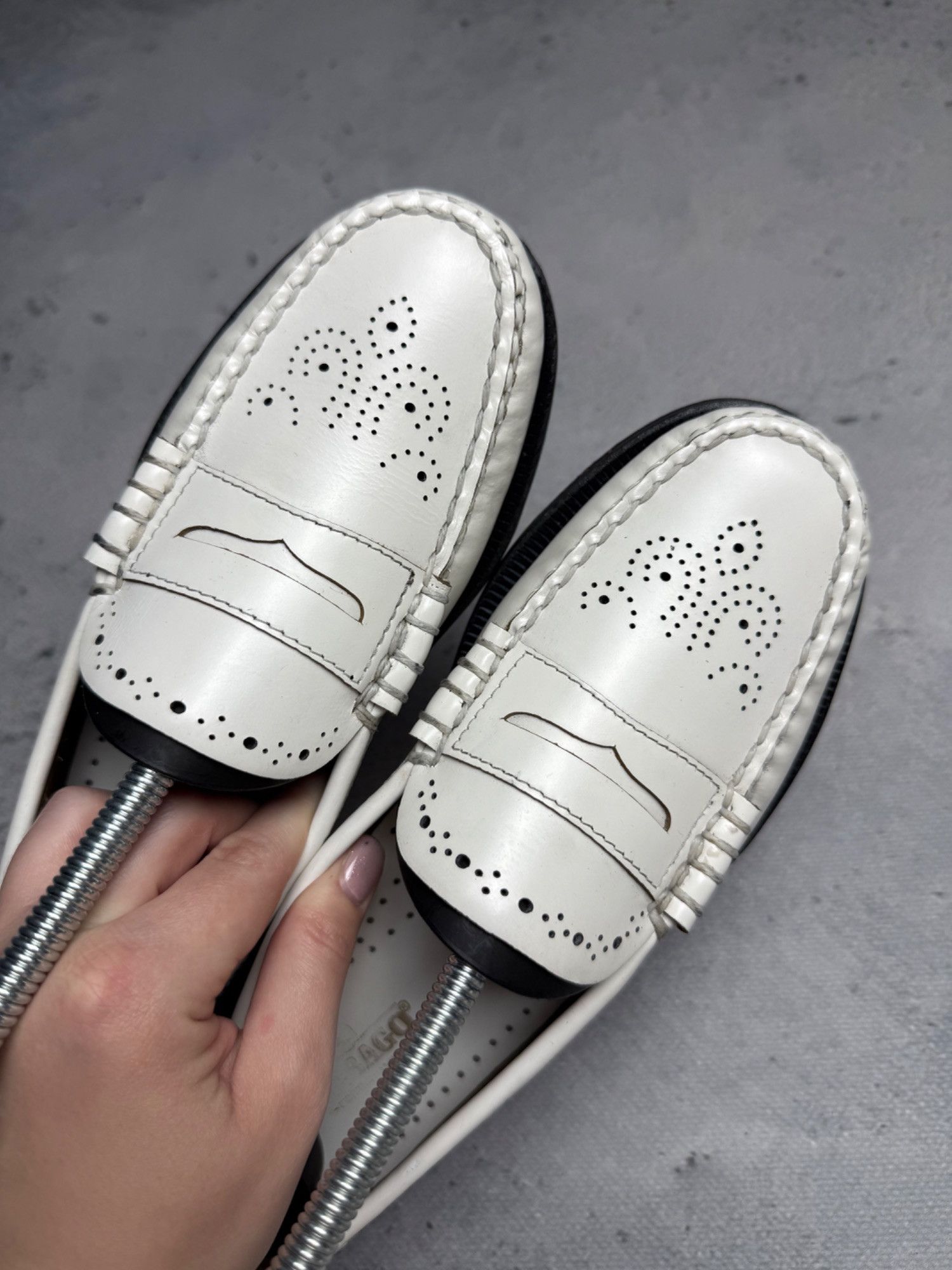 Sebago Sebago Womens Vintage White Leather Loafers With Perforated Size US 7 / IT 37 - 10 Thumbnail