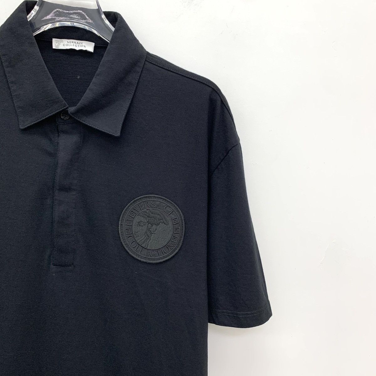 Versace Versace Badge Embroidered Short Sleeve Polo Shirt K26WX Size US L / EU 52-54 / 3 - 3 Thumbnail