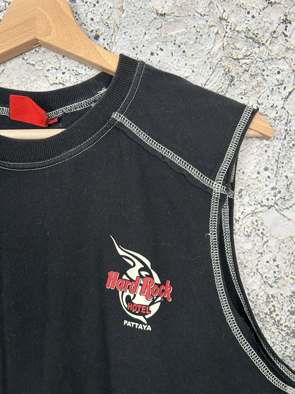 Hard Rock Cafe Vintage Hard Rock Cafe Hotel Pattaya Flame Y2K 00s Hype Size US M / EU 48-50 / 2 - 4 Thumbnail