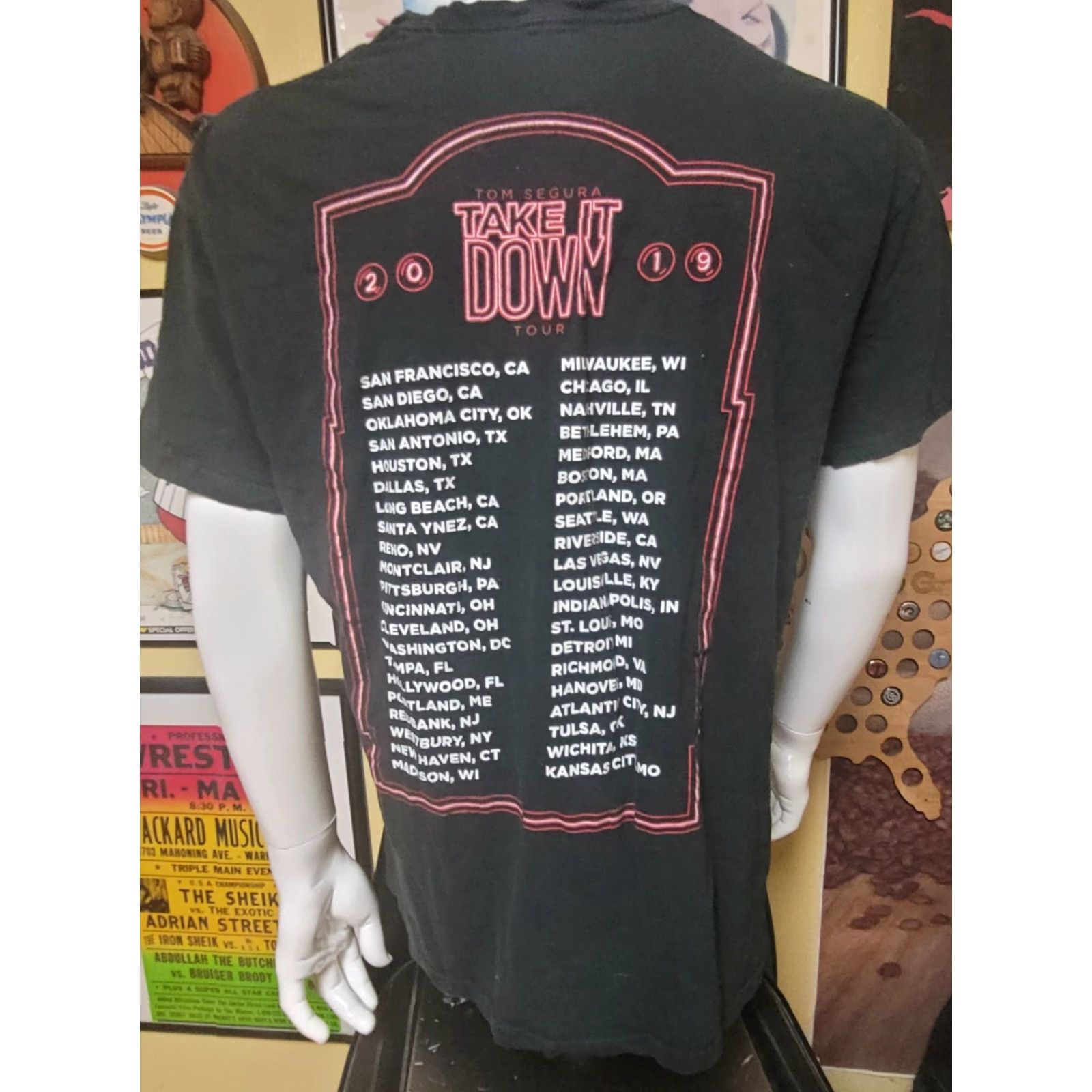 Vintage VINTAGE Tom Segura Take It Down 2019 Tour T Shirt XL Comedy Your Moms House Two Bears Shirt Mens Black Cotton Graphic Tee Size US XL / EU 56 / 4 - 3 Thumbnail