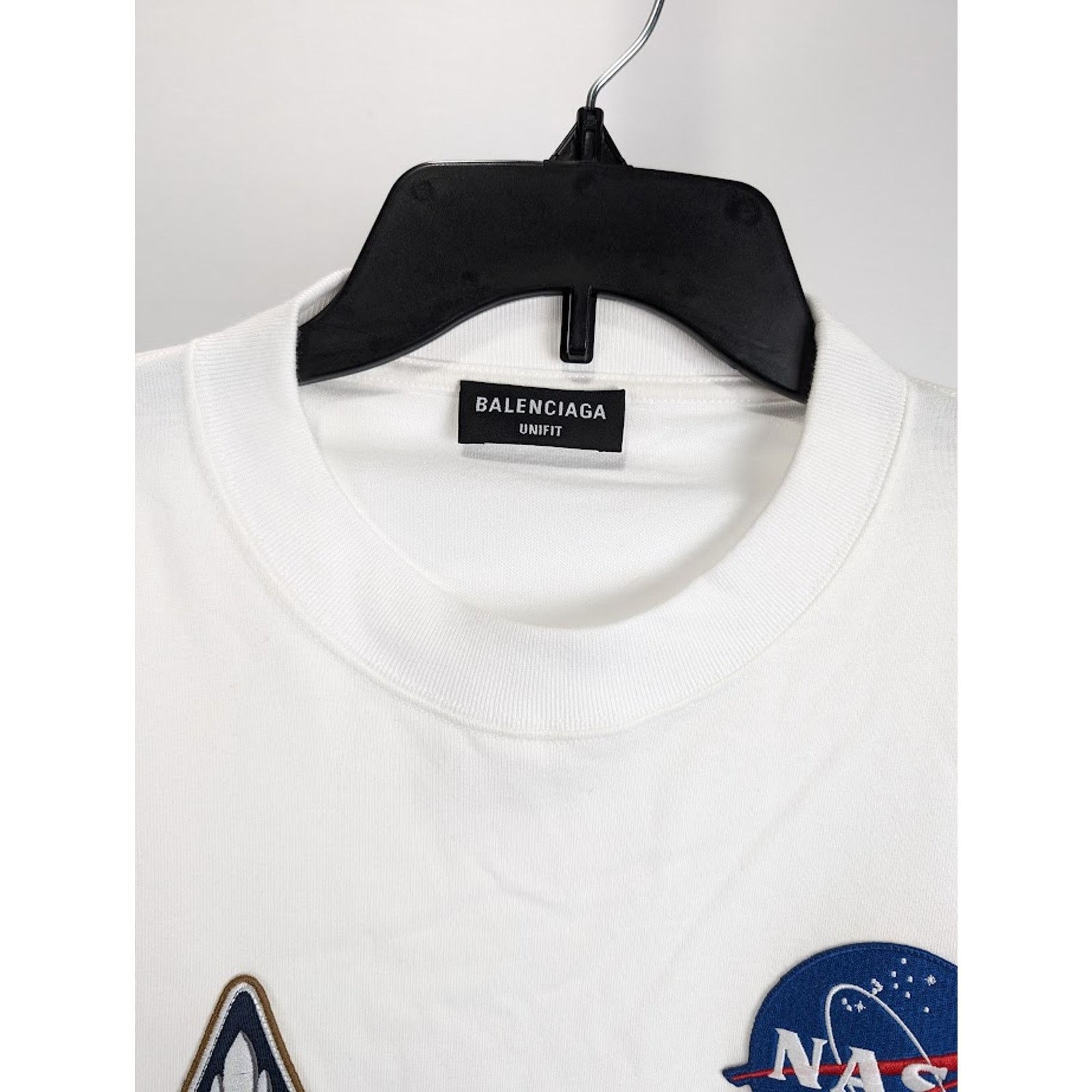 Balenciaga o1rshd1 Long Sleeve T-Shirt in White Size US XL / EU 56 / 4 - 4 Thumbnail