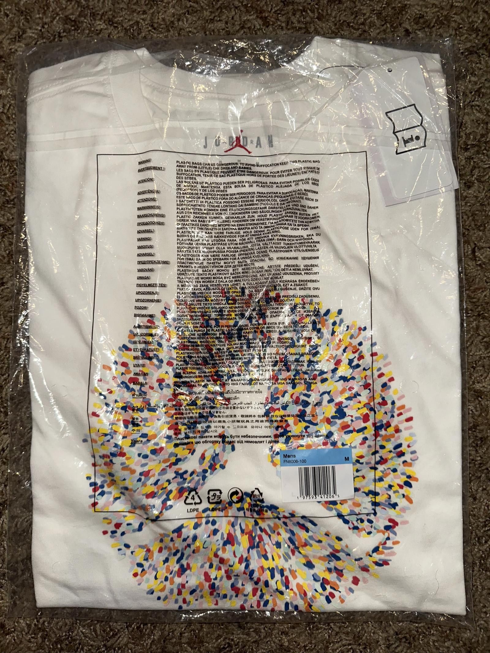 Designer Jordan Flight Essentials Pointillism Logo Graphic T-Shirt Sample Size US M / EU 48-50 / 2 - 10 Thumbnail