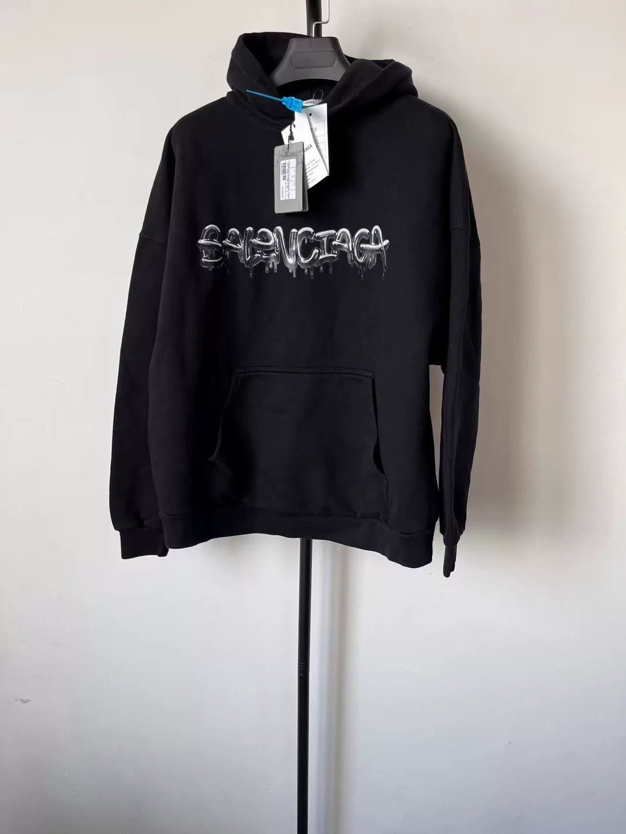 Balenciaga Balenciaga Black Logo Fleece Hoodie Men's Size US M / EU 48-50 / 2 - 1 Thumbnail
