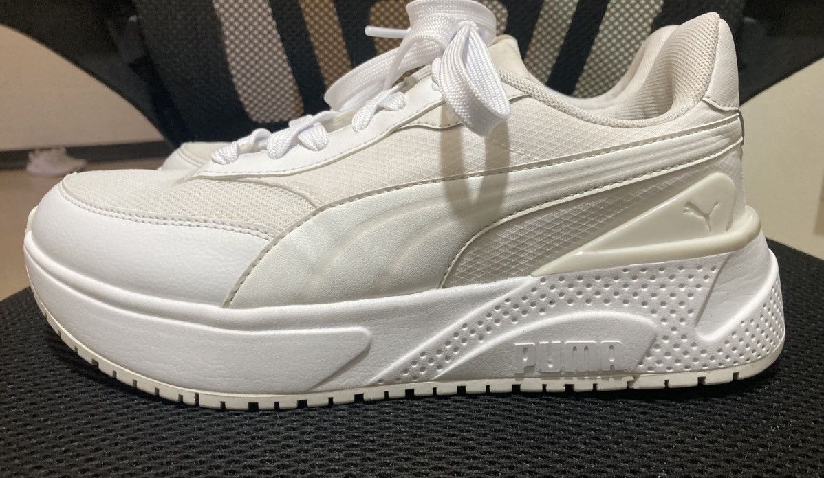 Puma PUMA R78 Disrupt LT Women’s 399066-01 “Pure White”-Perf Con. Size US 8.5 / IT 38.5 - 1 Thumbnail