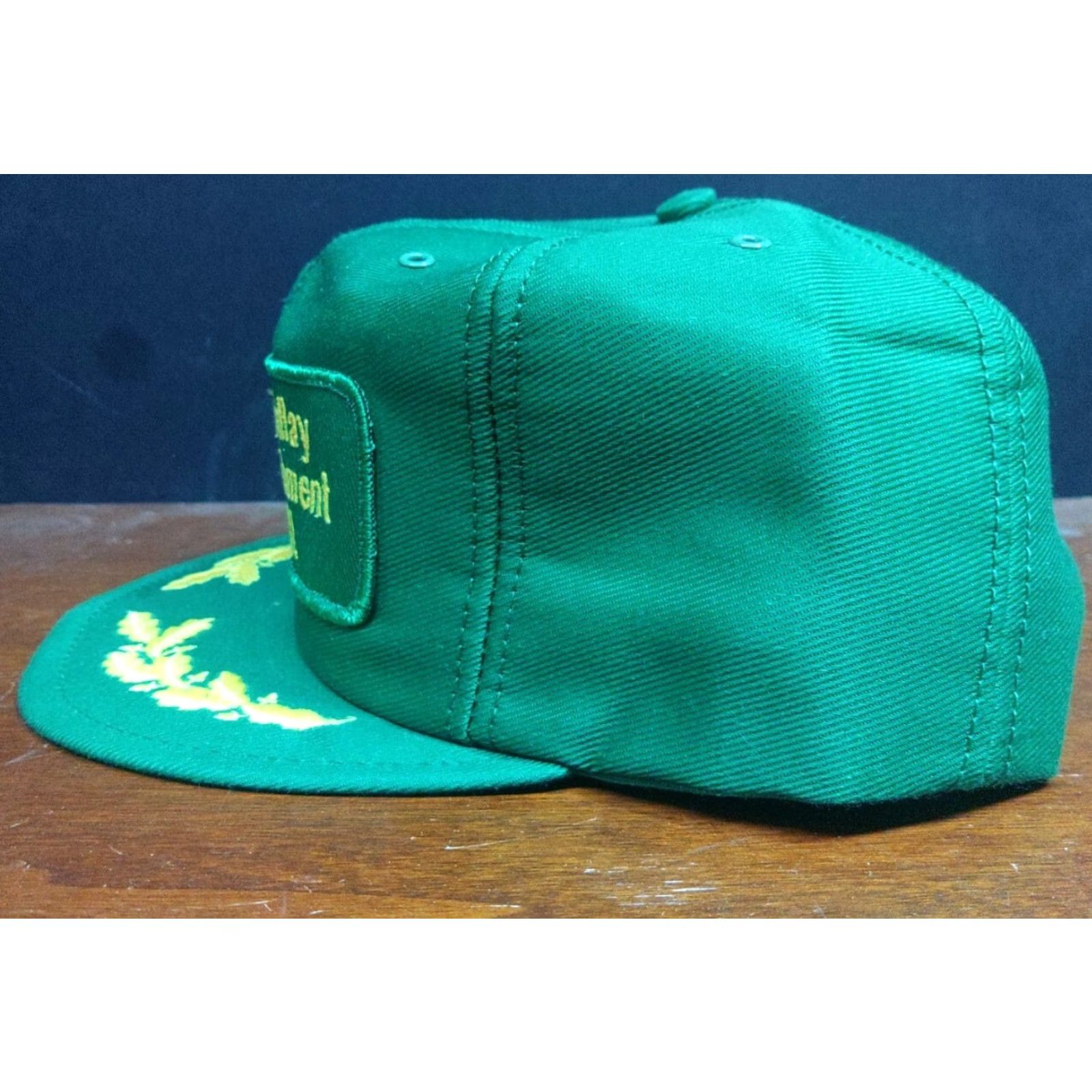 John Deere VTG John Deere Big Patch Trucker Hat | Louisville Mfg | Men One Size Green Cotton Adjustable Oak Leaf Logo 1980s Vintage 90s? Size ONE SIZE - 6 Thumbnail