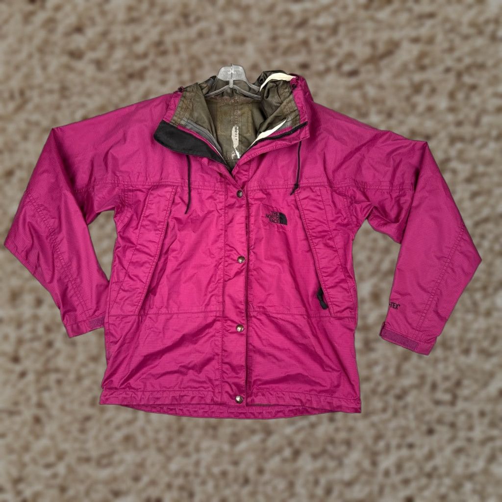 The North Face VINTAGE The North Face Jacket Women S Pink Gore-Tex Hooded Full Zip Size S / US 4 / IT 40 - 1 Thumbnail