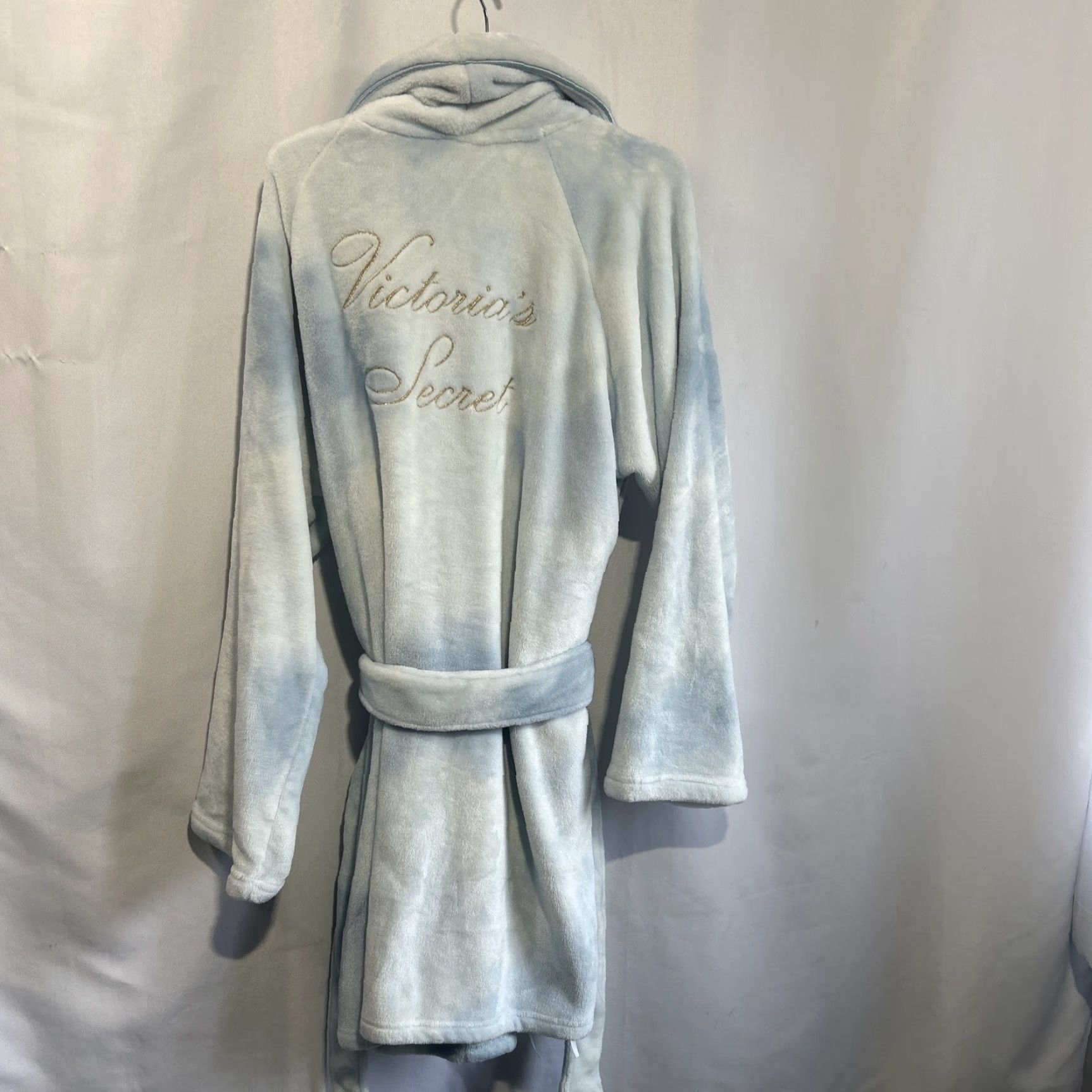 Victoria's Secret Victoria’s Secret Robe Bel ted Pockets Tie Dye Blue XL-XXL Women Kimono Soft Plush Belted Spa Relaxation Linen? Size ONE SIZE - 3 Thumbnail