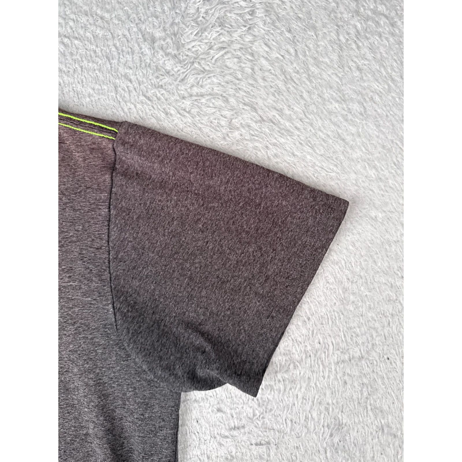 The North Face The North Face Shirt Men Medium Gray Short Sleeve Crew Polyester Vaporwick READ Size US M / EU 48-50 / 2 - 2 Thumbnail