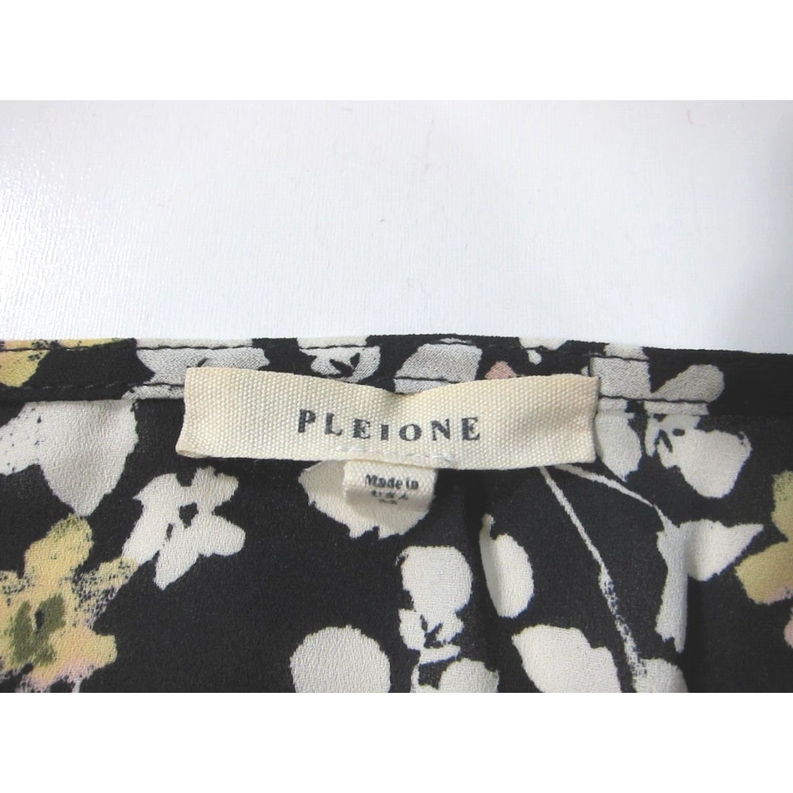 Pinko Pleione Sheer Black Pink Yellow Floral Tunic Blouse Top Shirt Women Medium Size M / US 6-8 / IT 42-44 - 3 Thumbnail