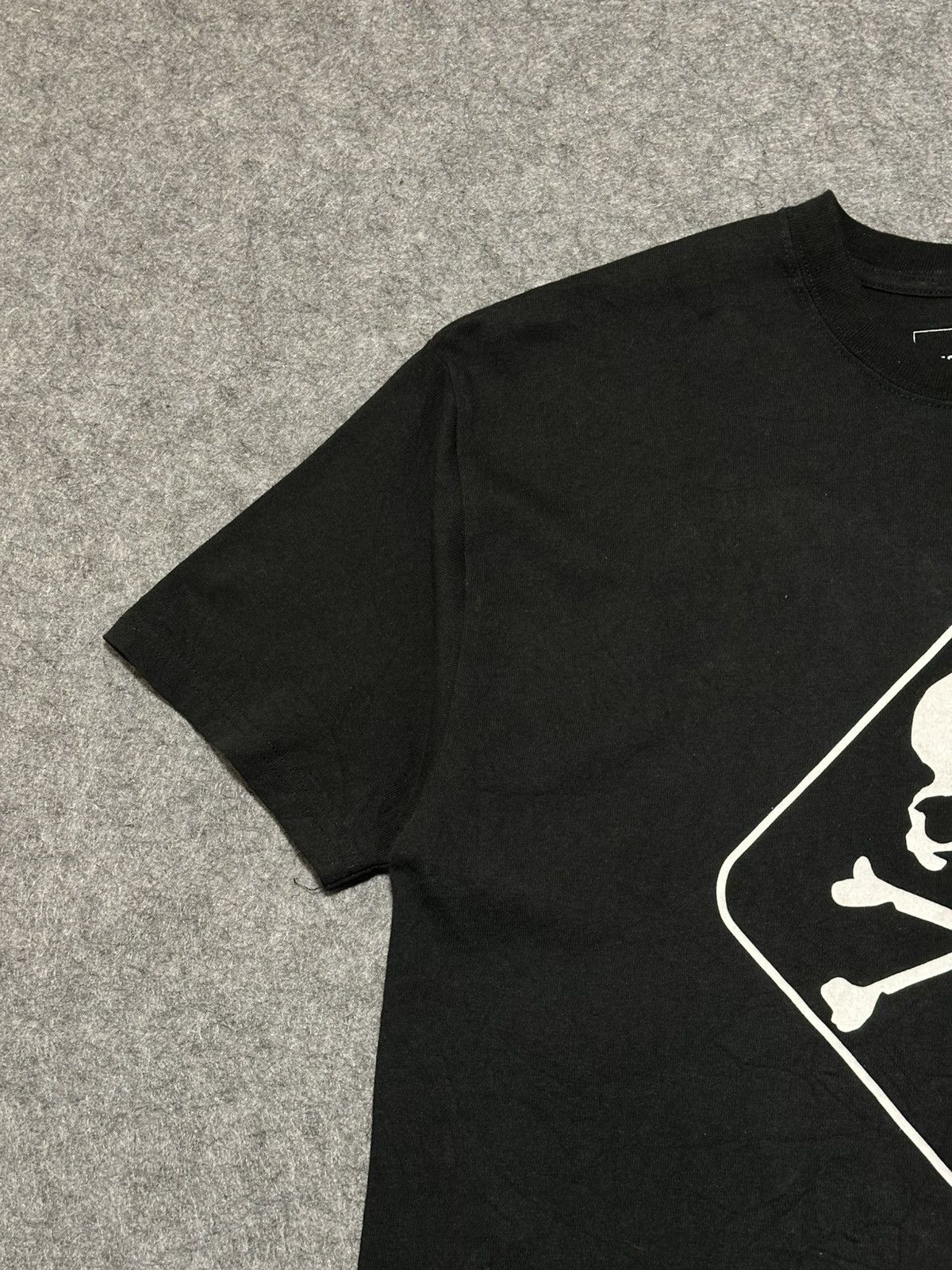 F.C. Real Bristol F.C.Real Bristol x Mastermind Japan white skull and bones. Size US S / EU 44-46 / 1 - 8 Thumbnail