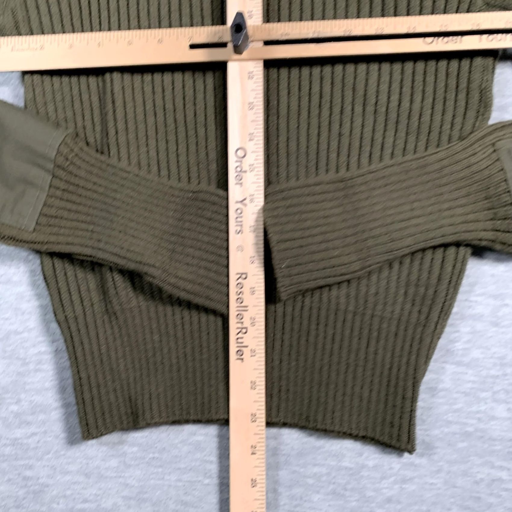 Olive DSCP Valor Collection Sweater Mens 40 Olive Green Wool Pullover Patch Crew Neck Military Surplus Knit Size US M / EU 48-50 / 2 - 7 Thumbnail