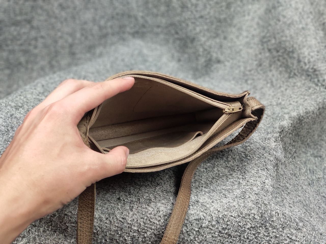 Leather Keecie Design Leather small shoulder bags Goose bumps Size ONE SIZE - 16 Thumbnail