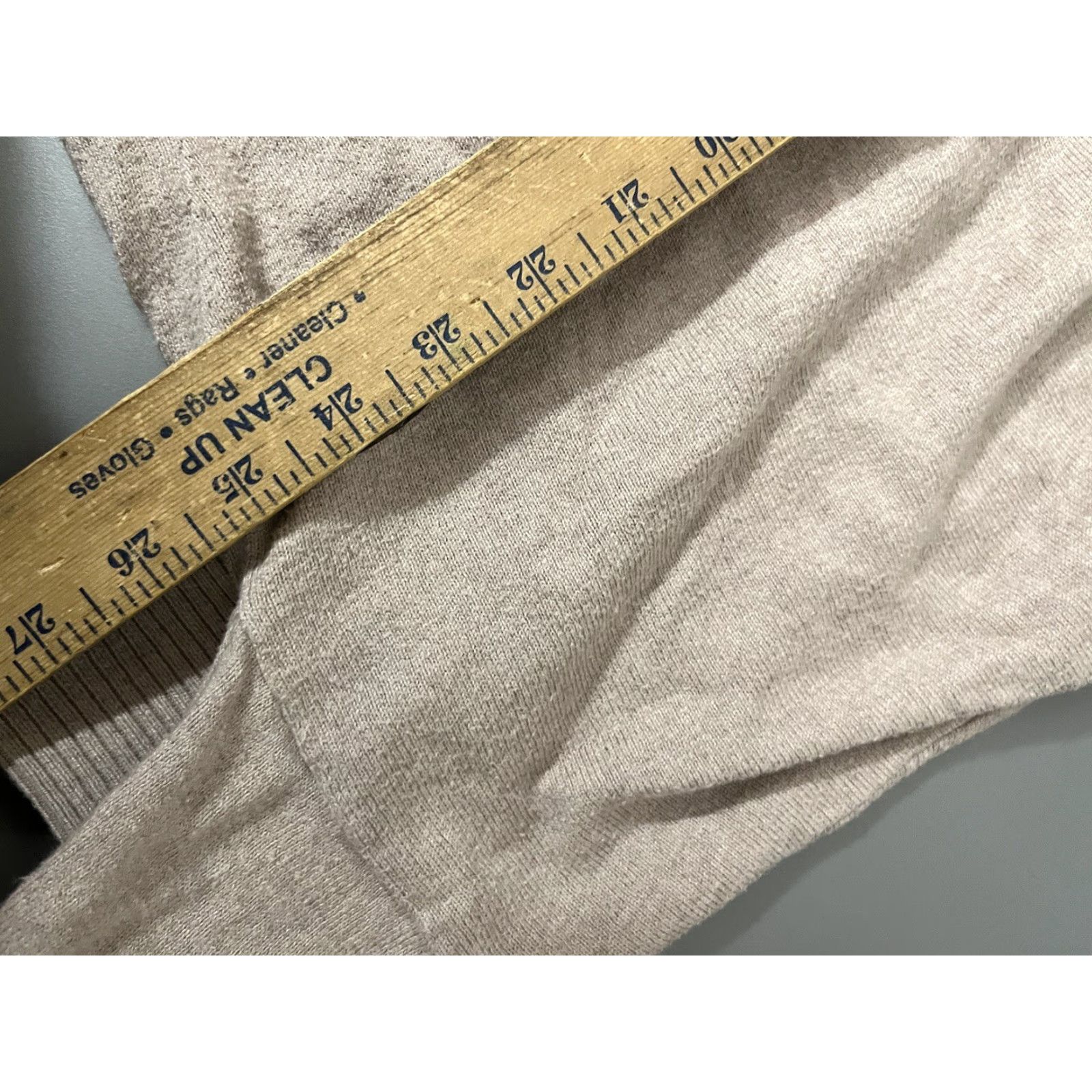 Express Express Womens Pullover Sweater Long Sleeve V Neck Knit Size Small Beige Blush Size S / US 4 / IT 40 - 5 Thumbnail