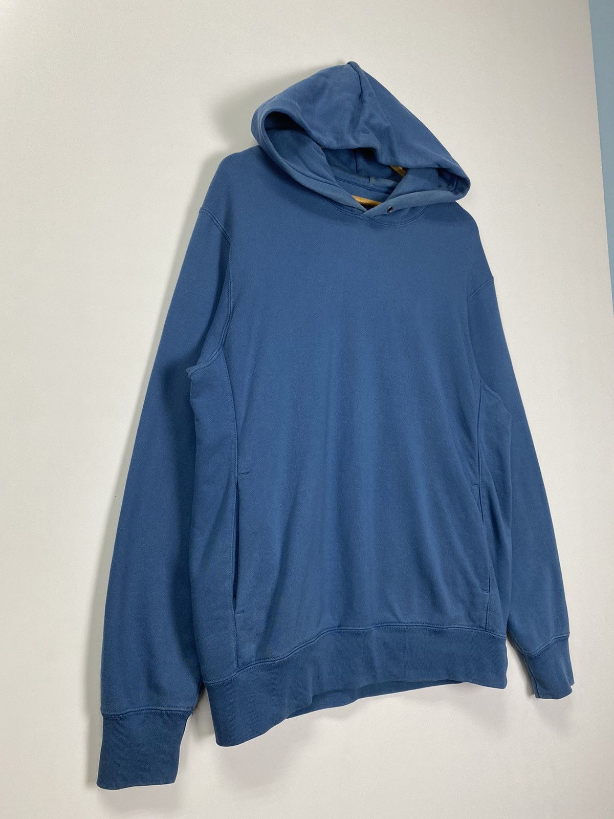 Uniqlo Uniqlo Hoodies Size US XL / EU 56 / 4 - 4 Thumbnail