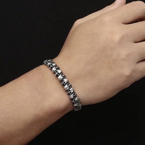 Jewelry Skulls Gothic Hand Punk Bracelet Size ONE SIZE - 1 Thumbnail