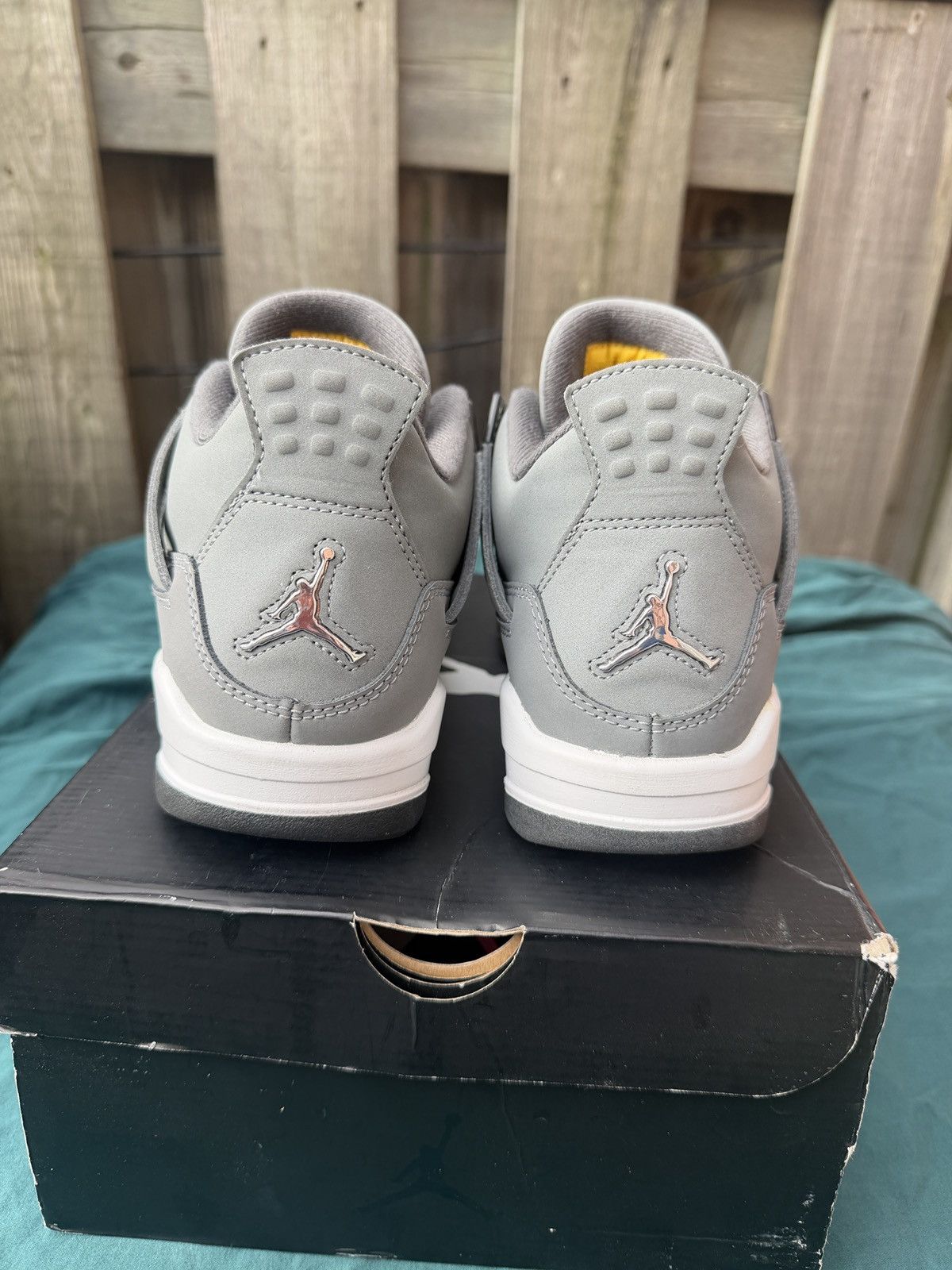 Jordan Brand Jordan 4 Retro Cool Grey Size US 6 / EU 39 - 4 Thumbnail